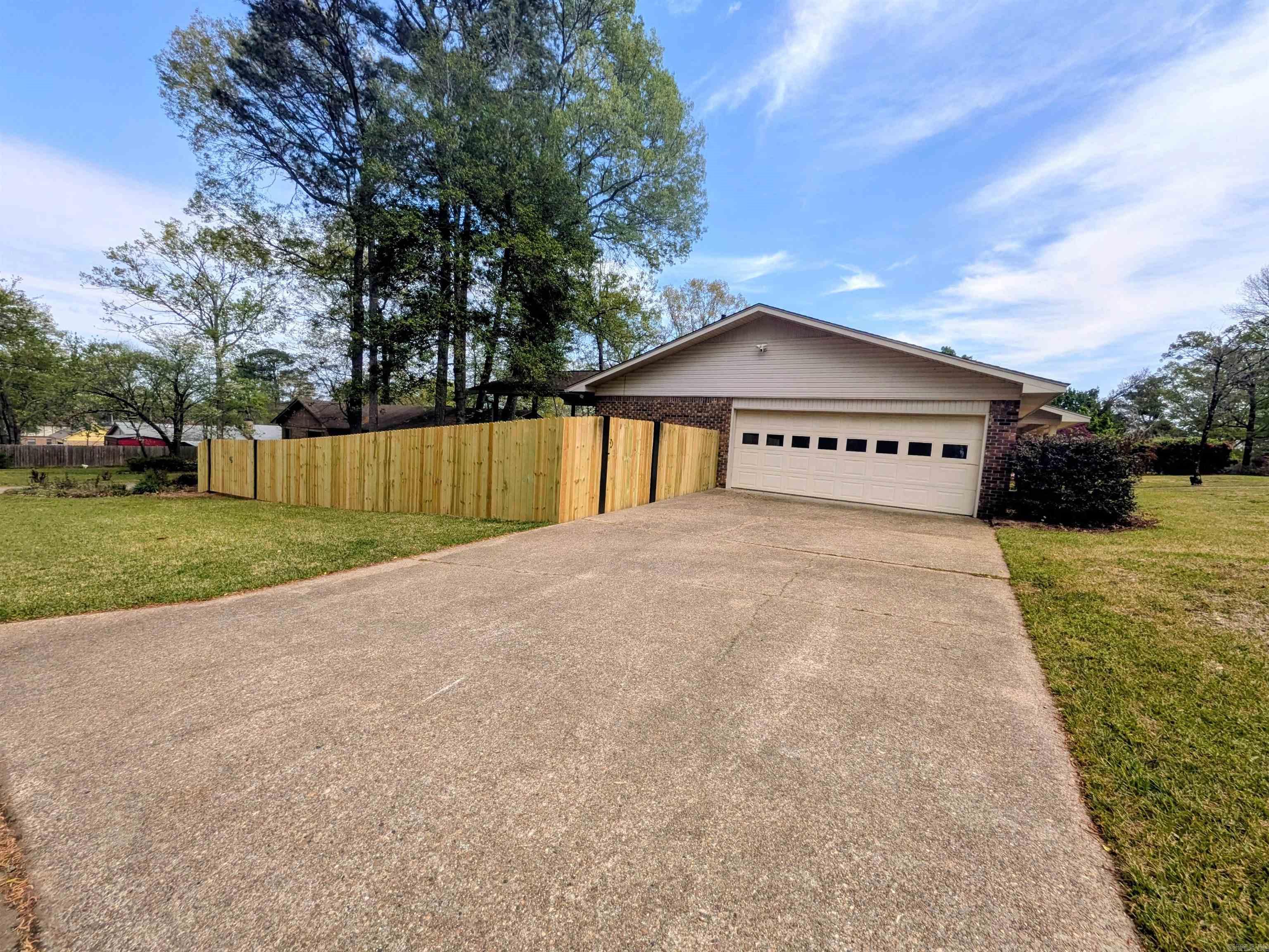 CHEROKEE HILLS 3 - Residential