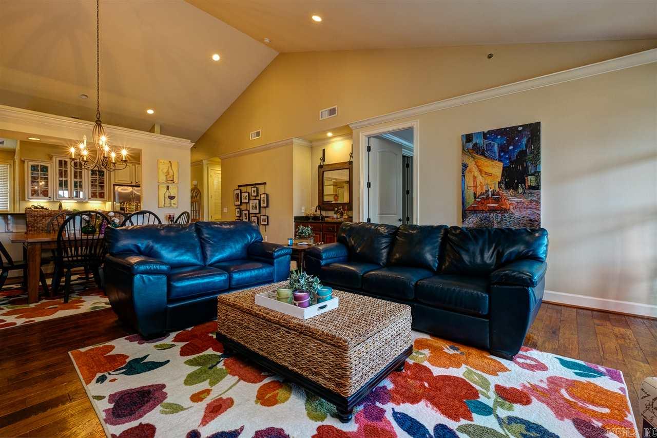 CHENAL WOODS HPR - Residential