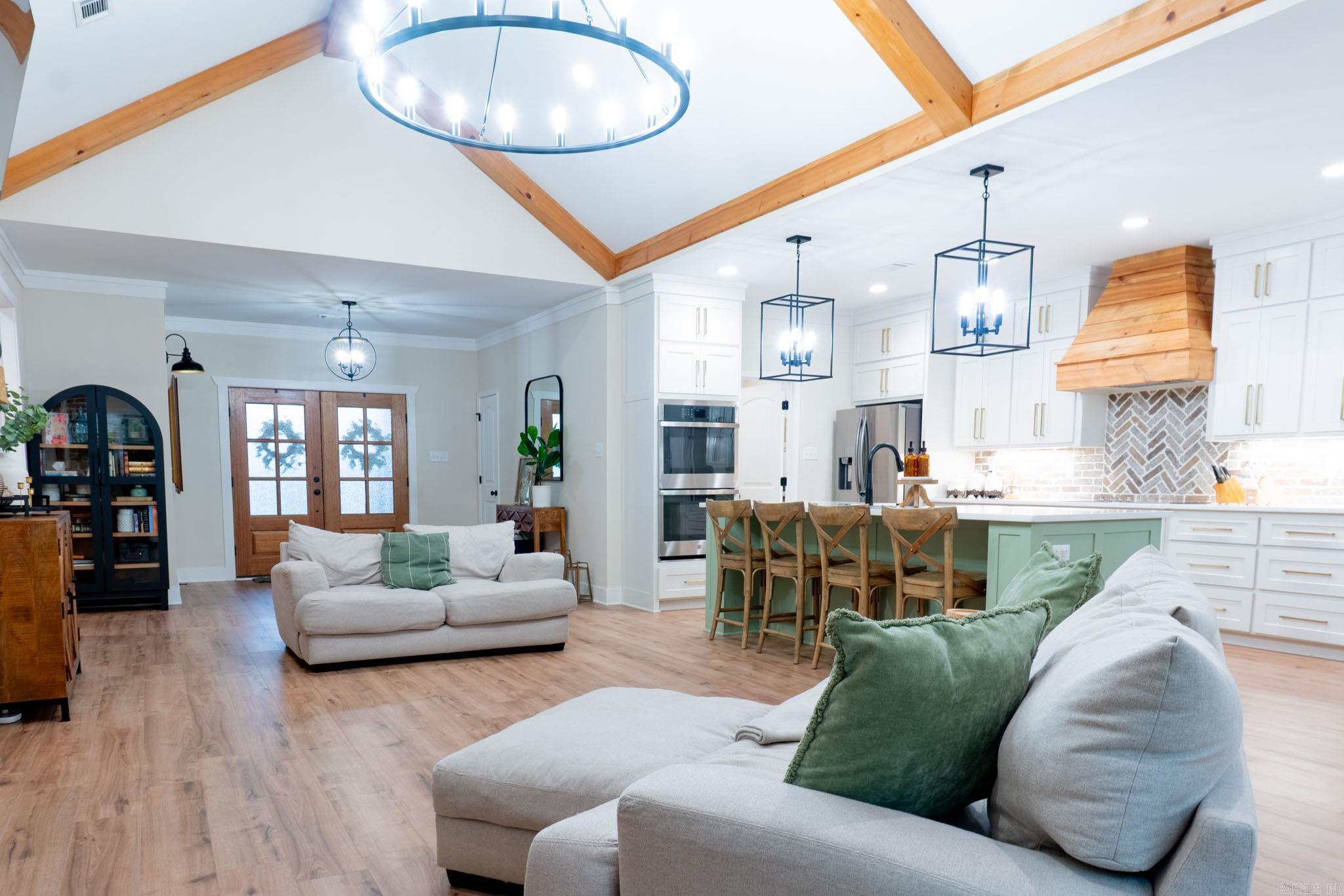 MOUNT TABOR ESTATES - Residential