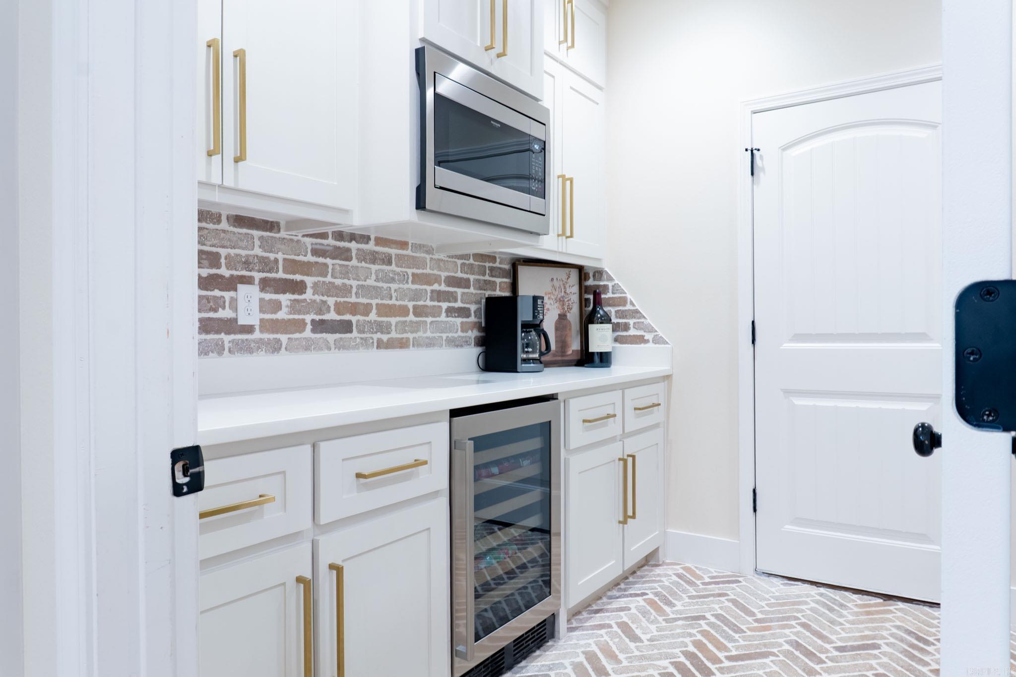 MOUNT TABOR ESTATES - Residential