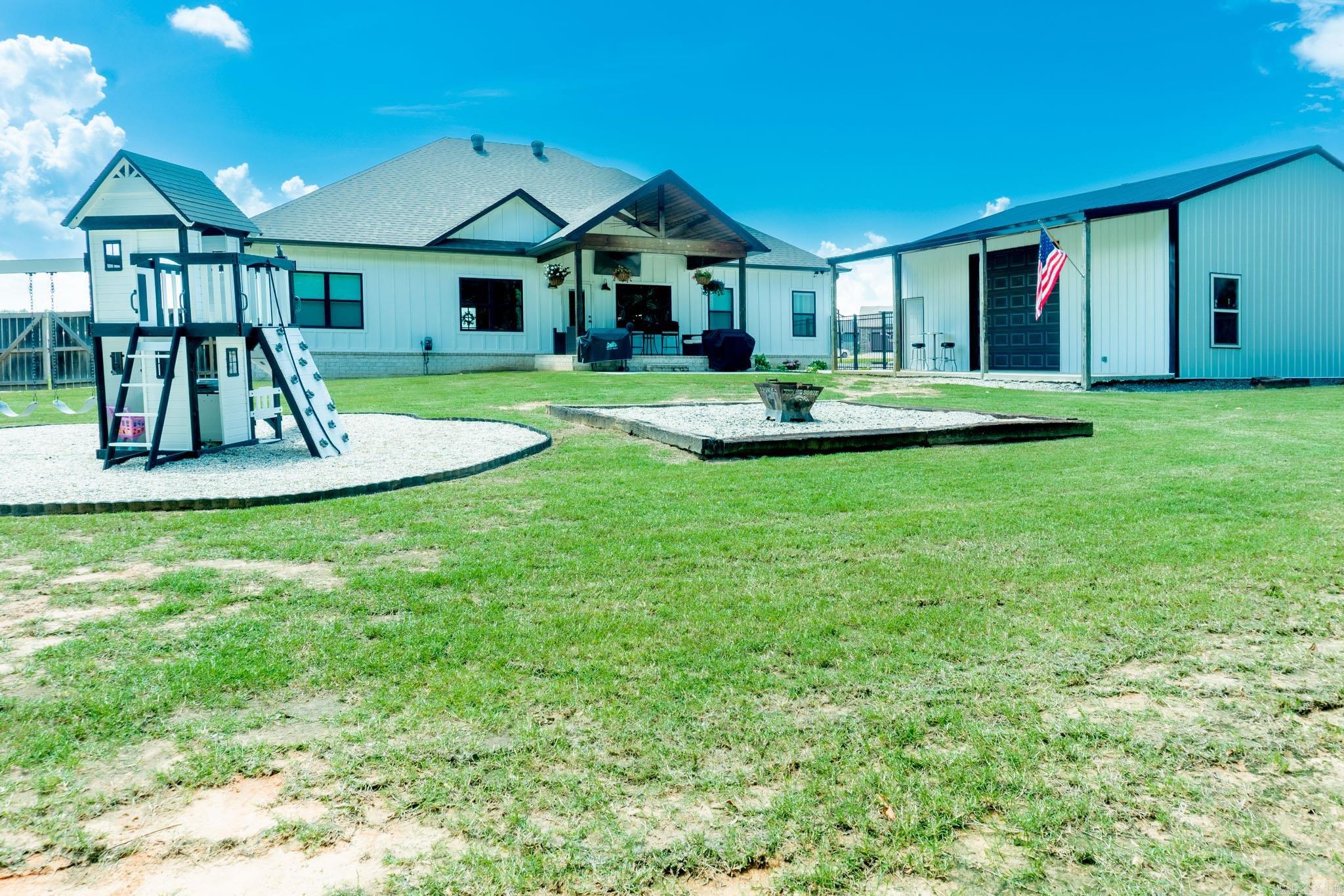 MOUNT TABOR ESTATES - Residential