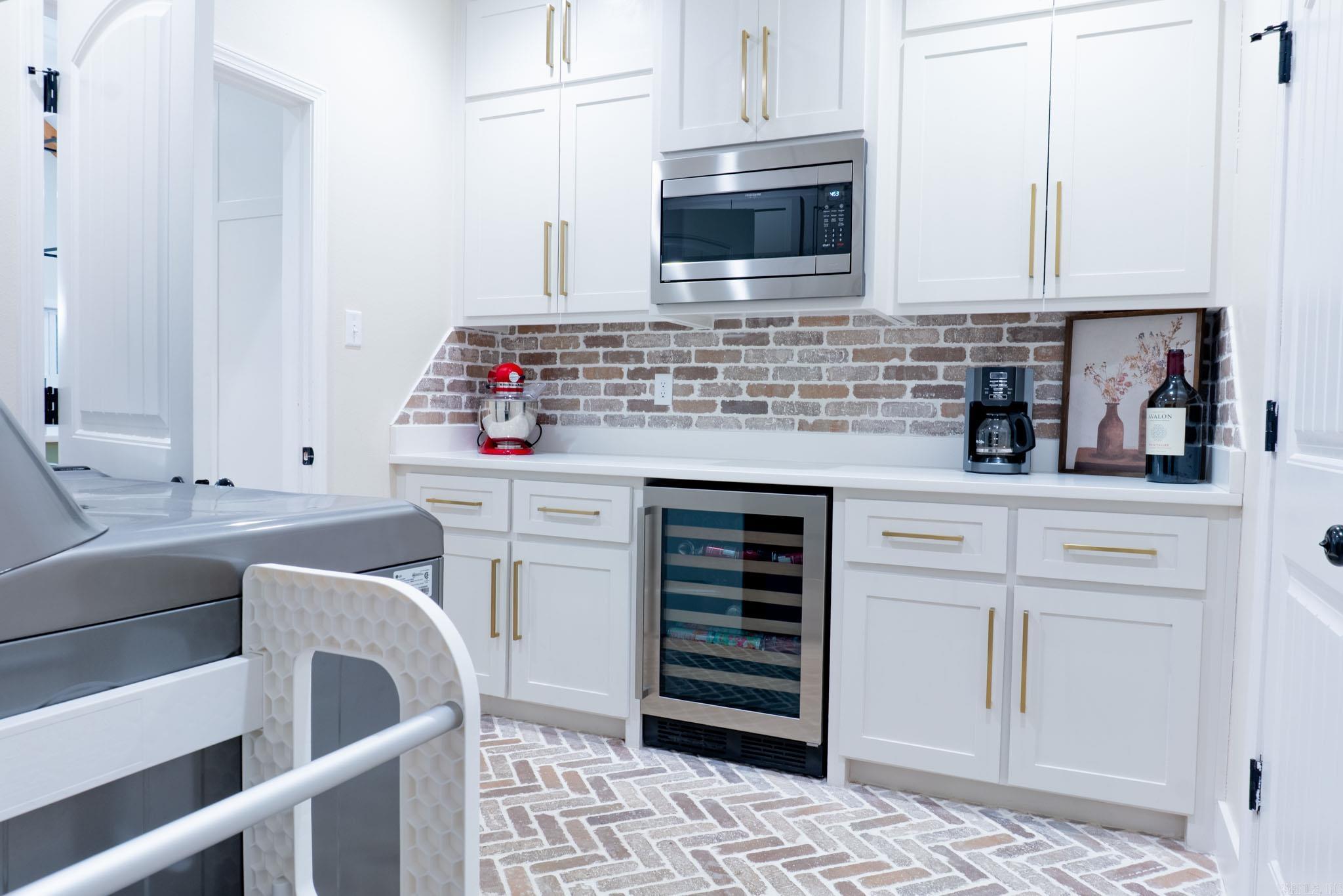 MOUNT TABOR ESTATES - Residential