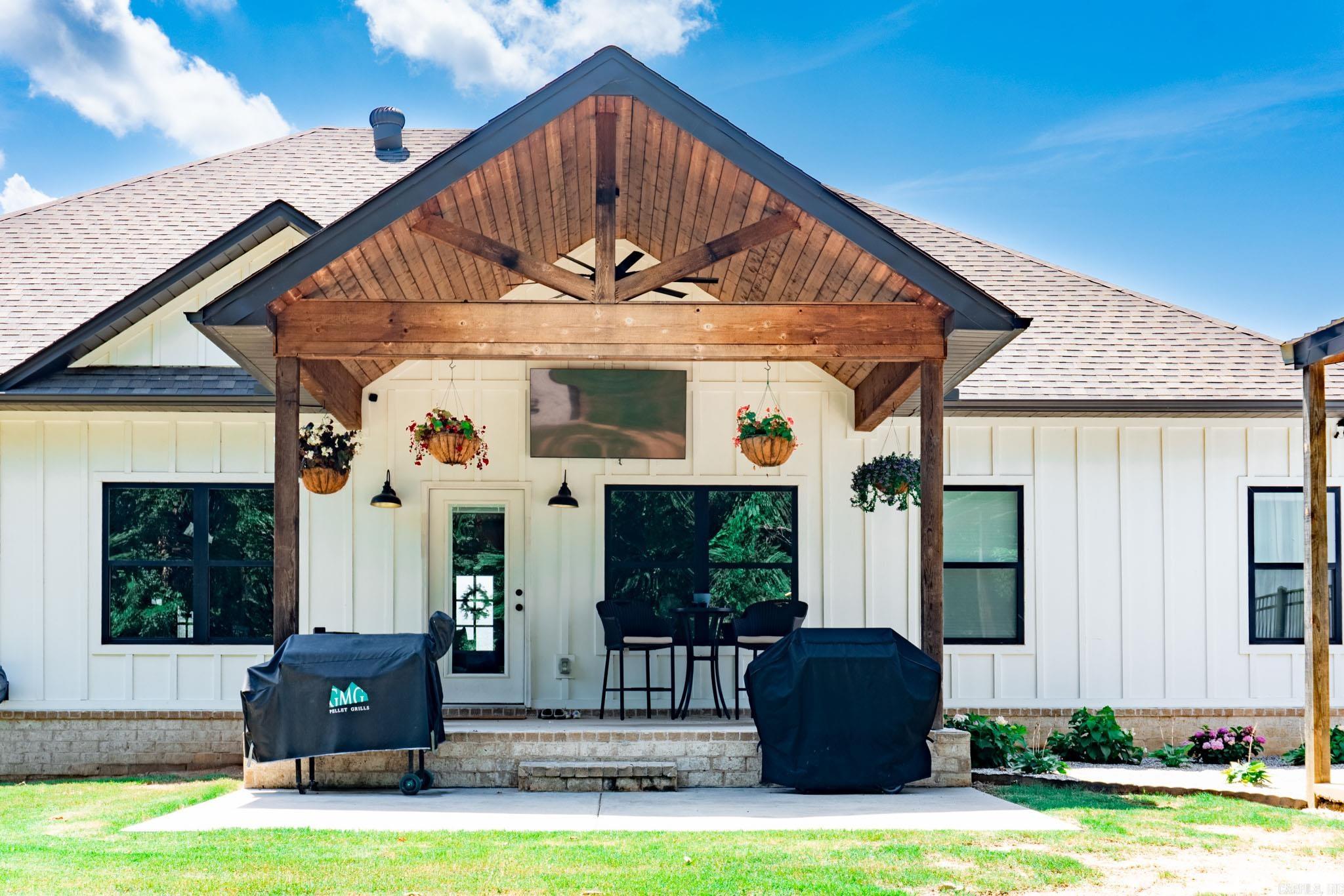 MOUNT TABOR ESTATES - Residential