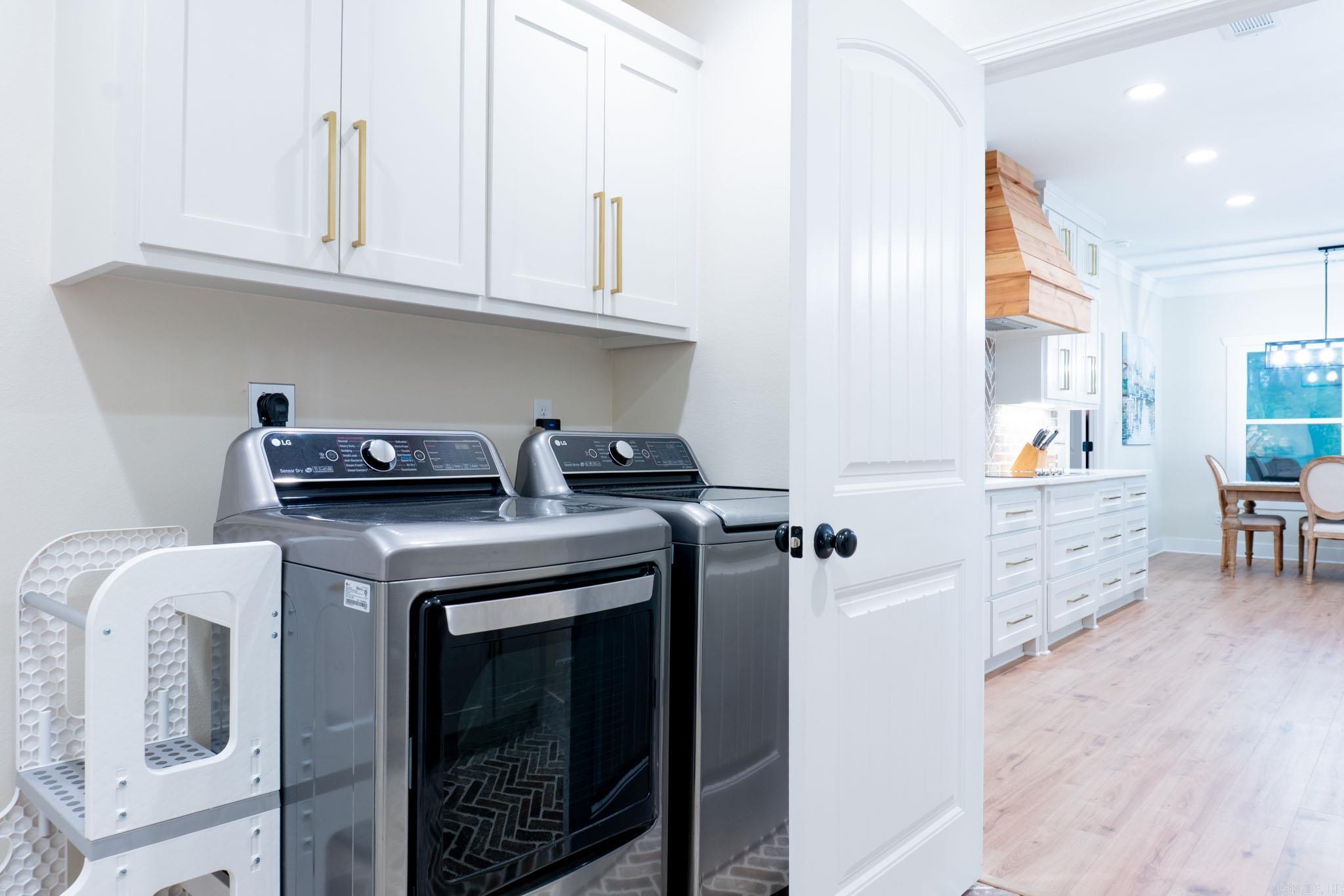 MOUNT TABOR ESTATES - Residential