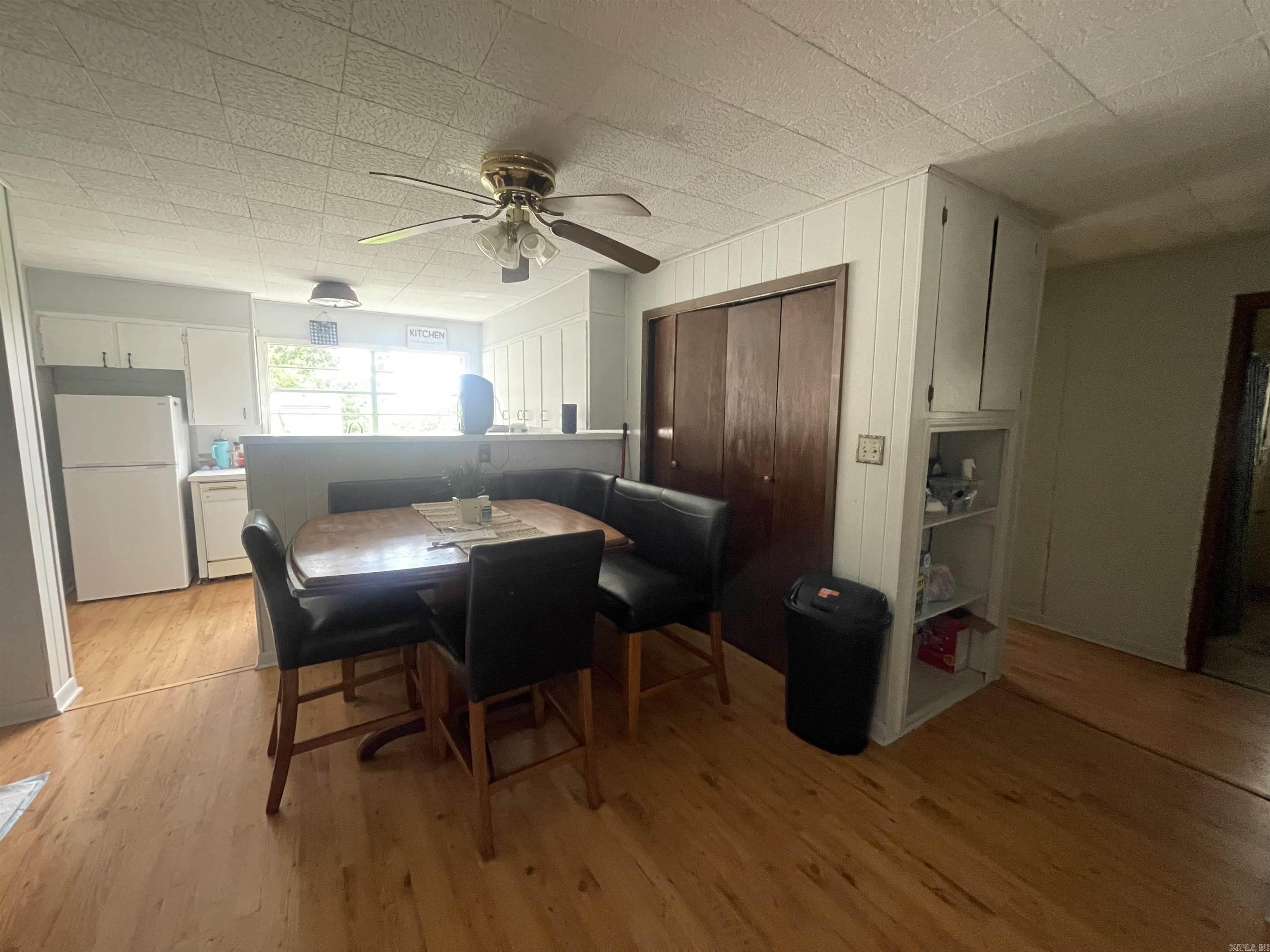 Lake View - Residential