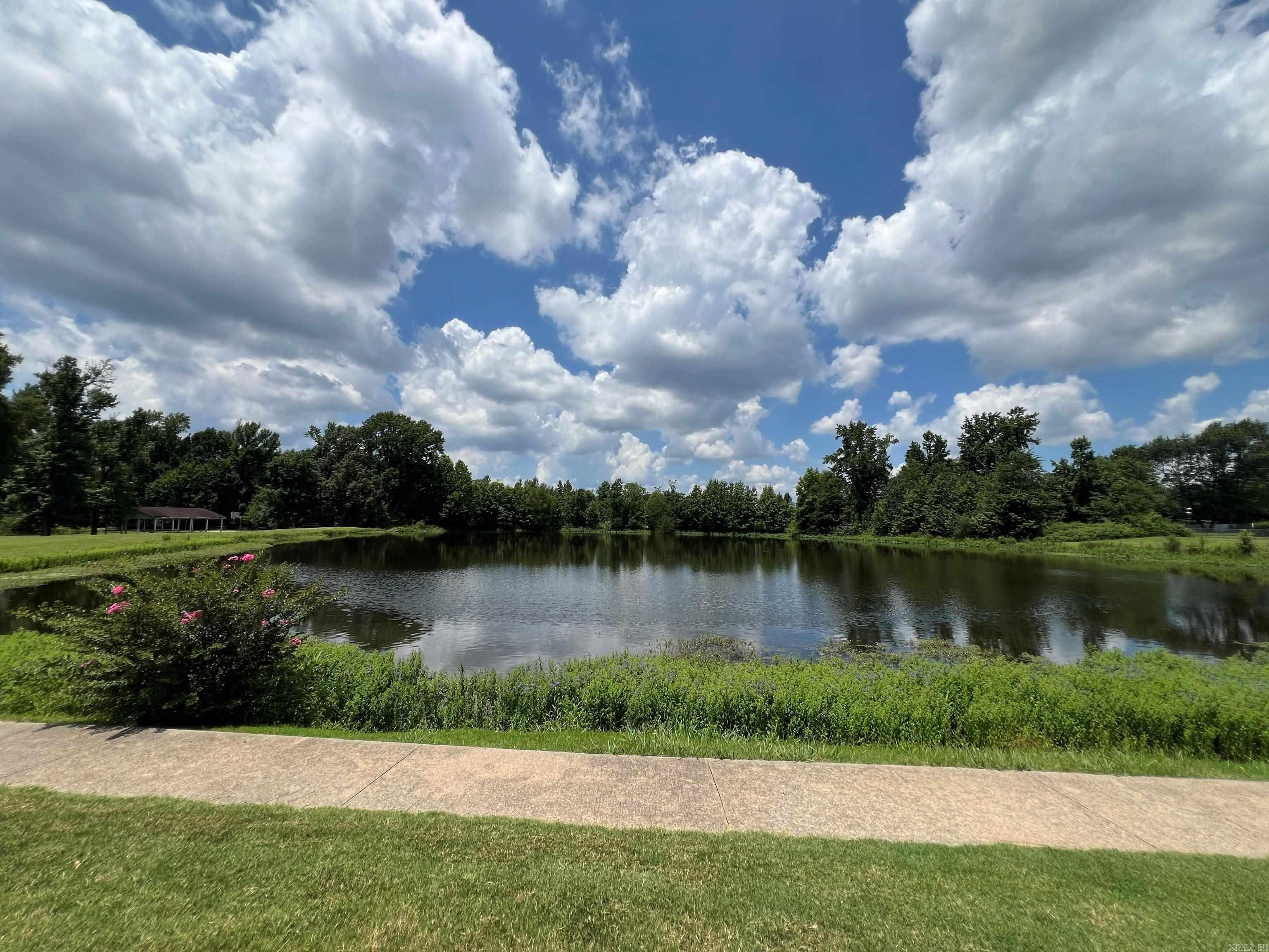 MEADOWLAKE - Residential