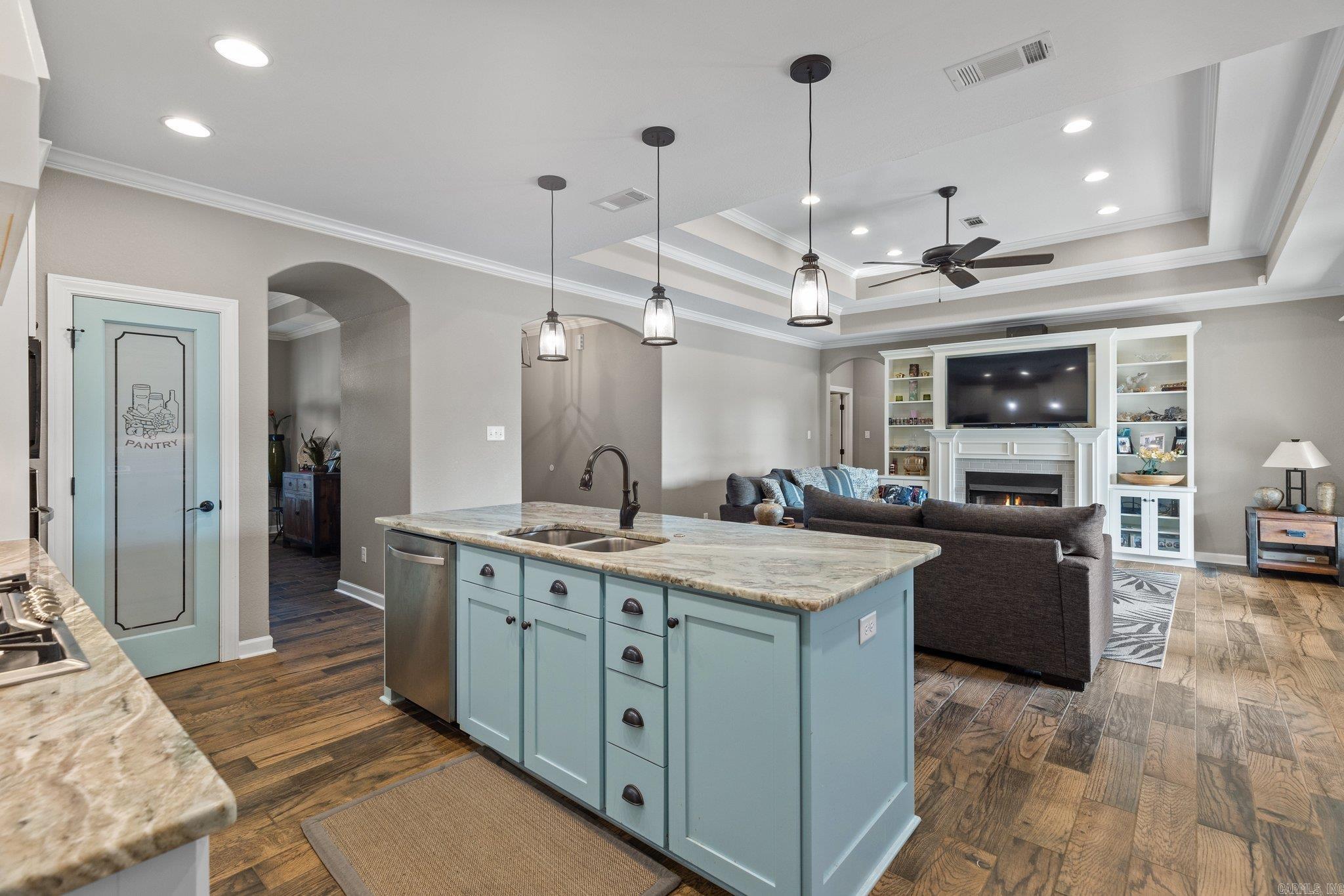 OAK TREE RIDGE SUB - Residential