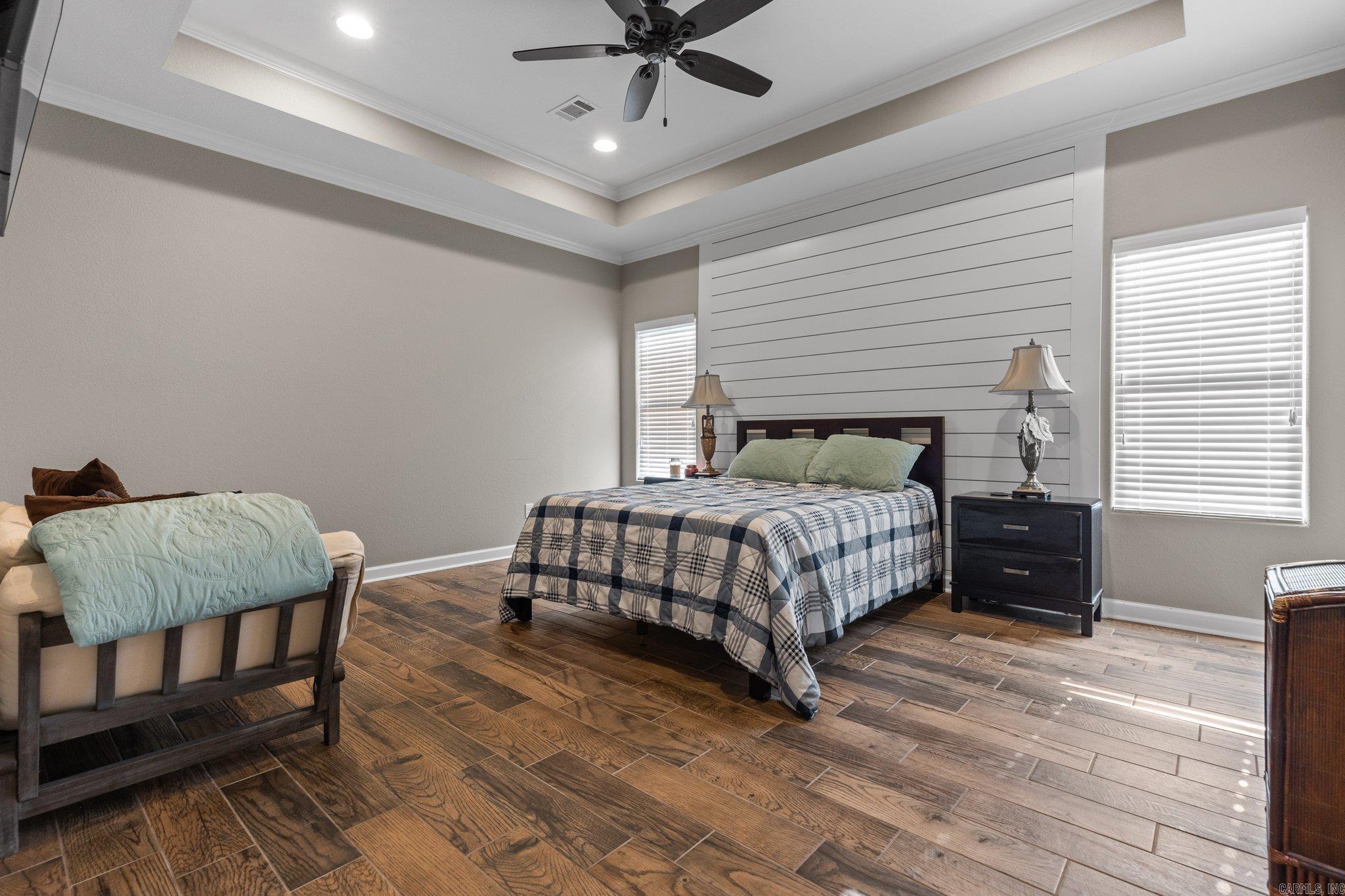 OAK TREE RIDGE SUB - Residential
