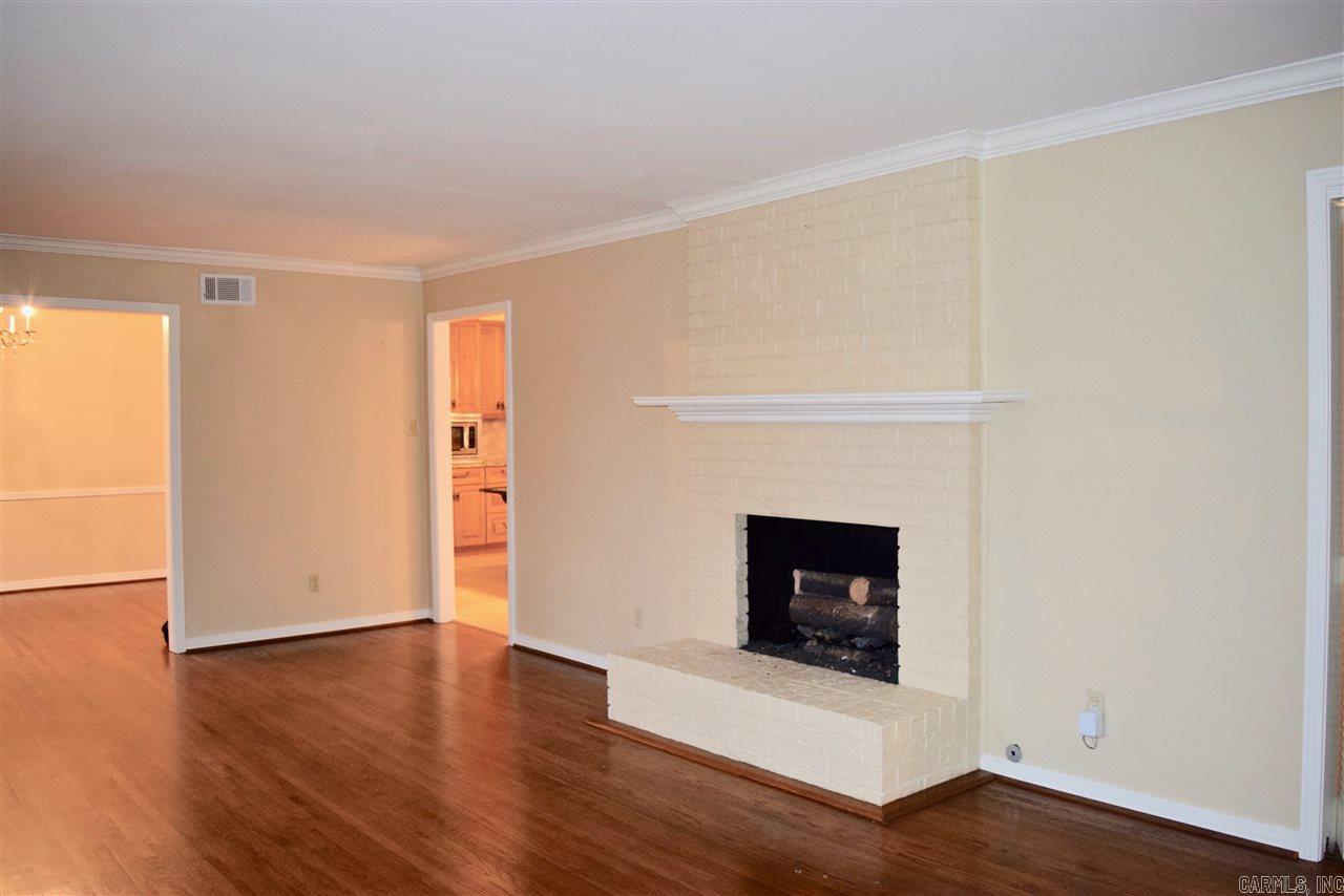 COUNTRY CLUB OF AR VILLAGE WAY A - Residential