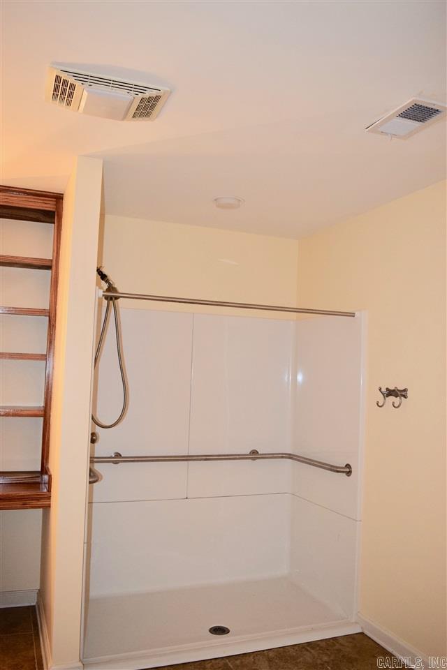 COUNTRY CLUB OF AR VILLAGE WAY A - Residential