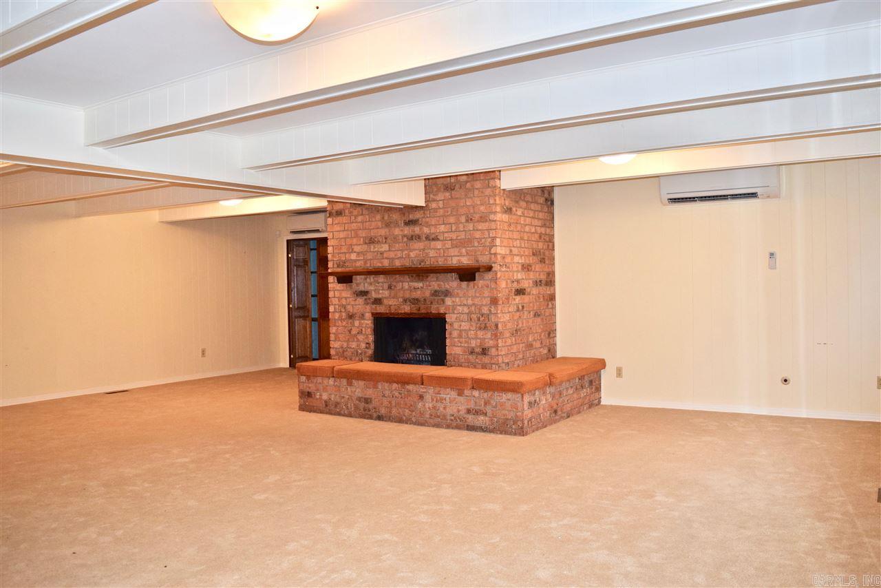 COUNTRY CLUB OF AR VILLAGE WAY A - Residential