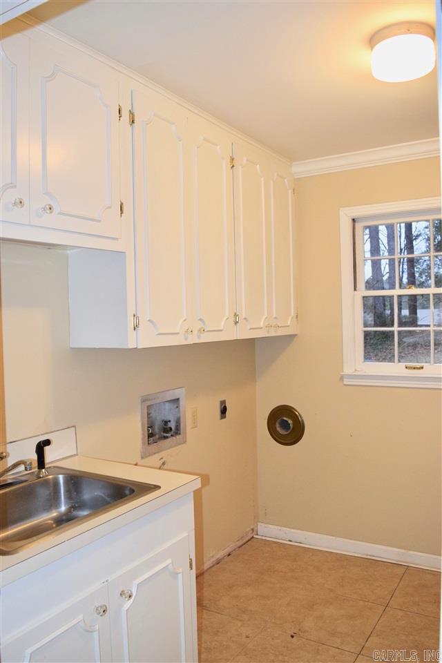 COUNTRY CLUB OF AR VILLAGE WAY A - Residential