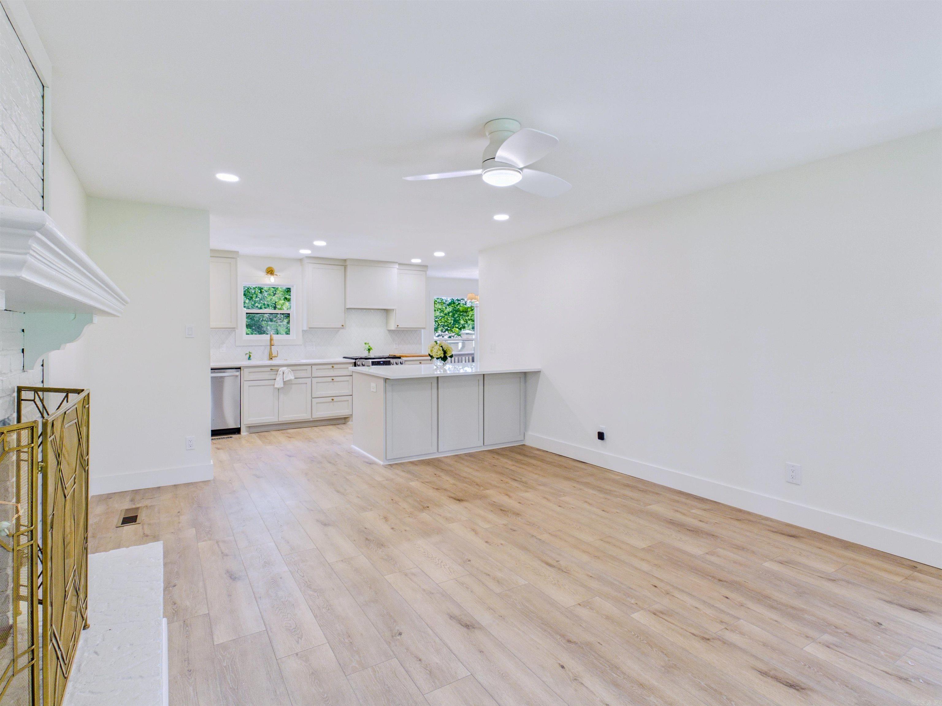 PLEASANT VALLEY - Residential