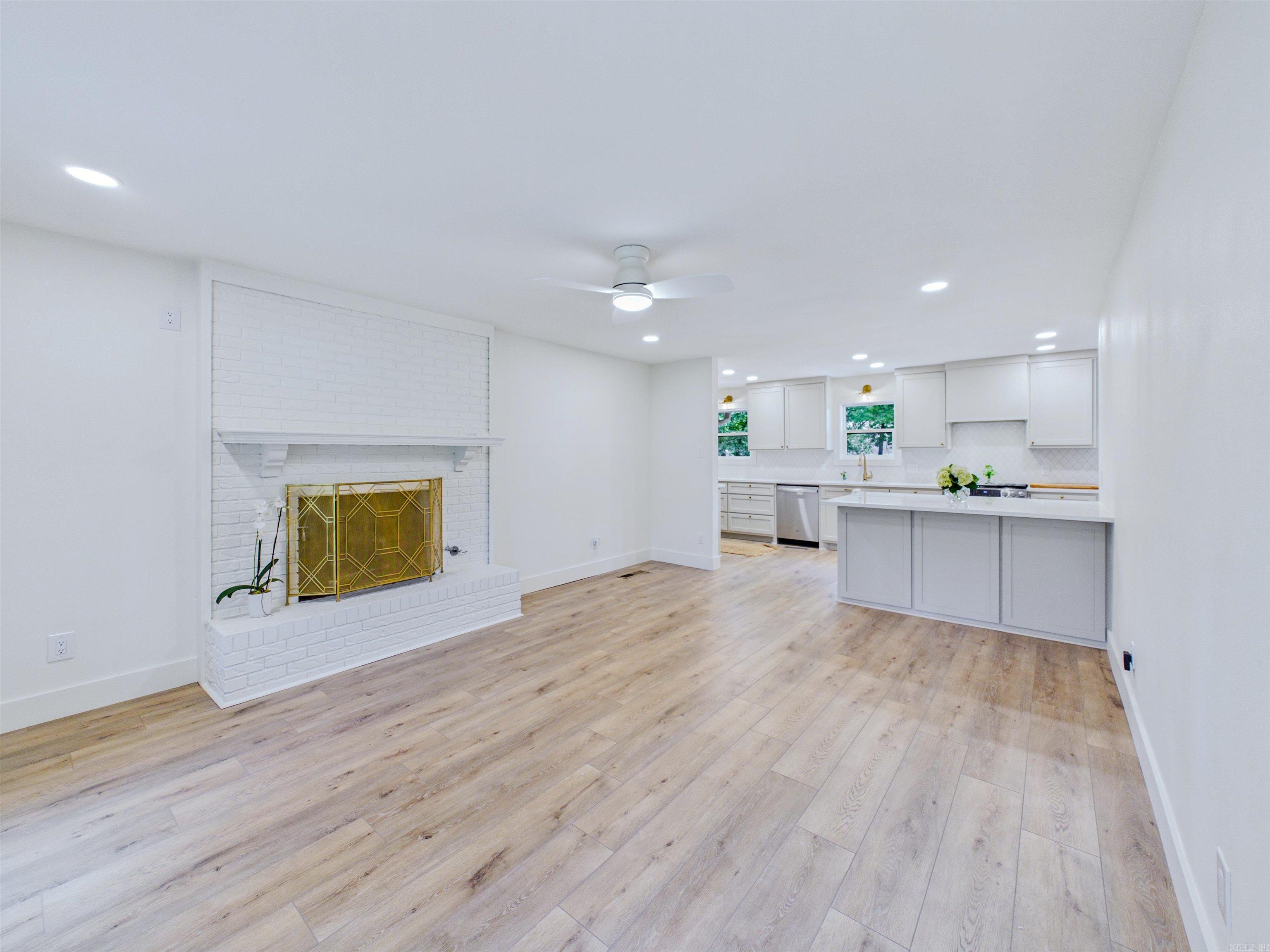 PLEASANT VALLEY - Residential