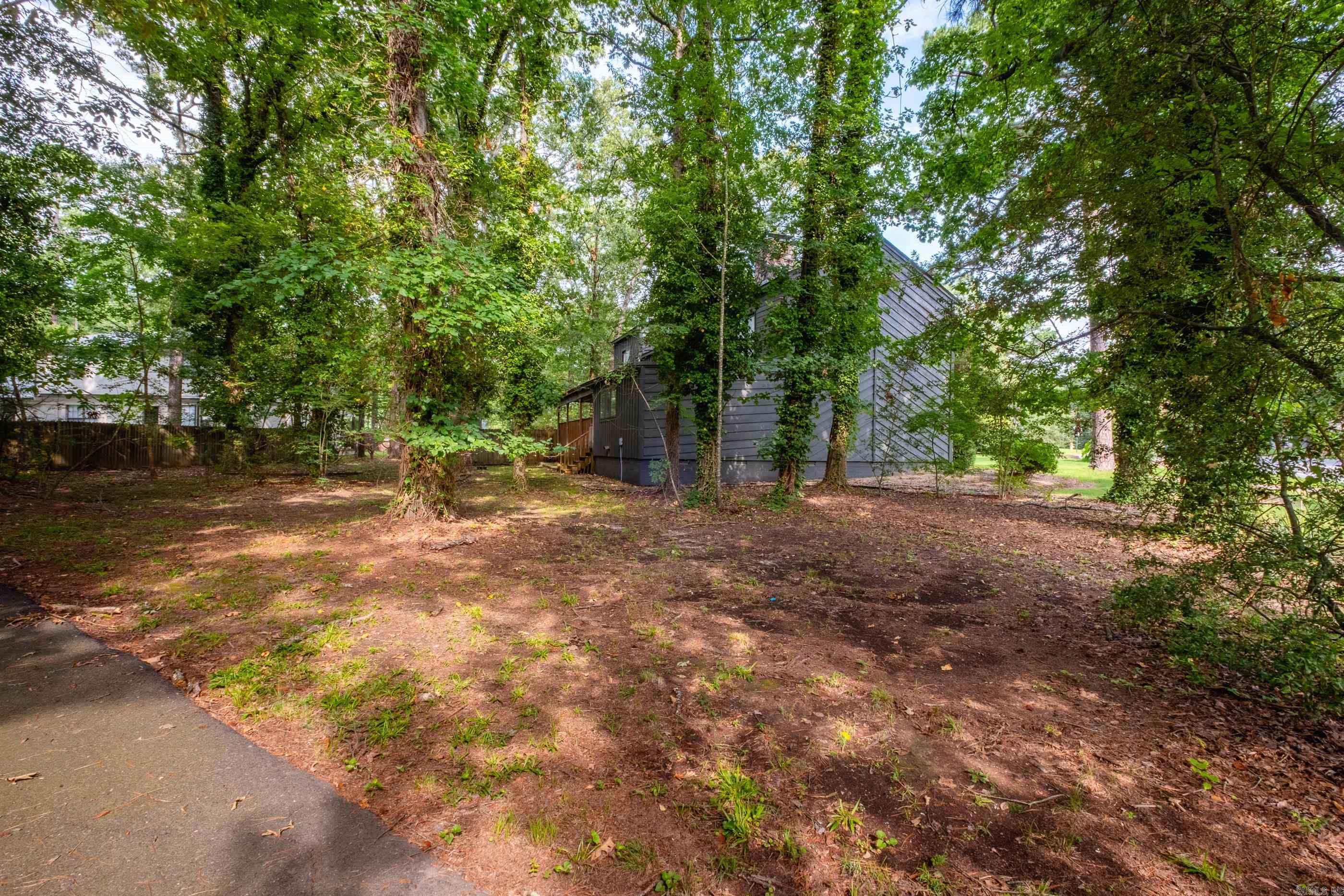 MAUMELLE CLUB MANOR TO CRYSTAL - Residential