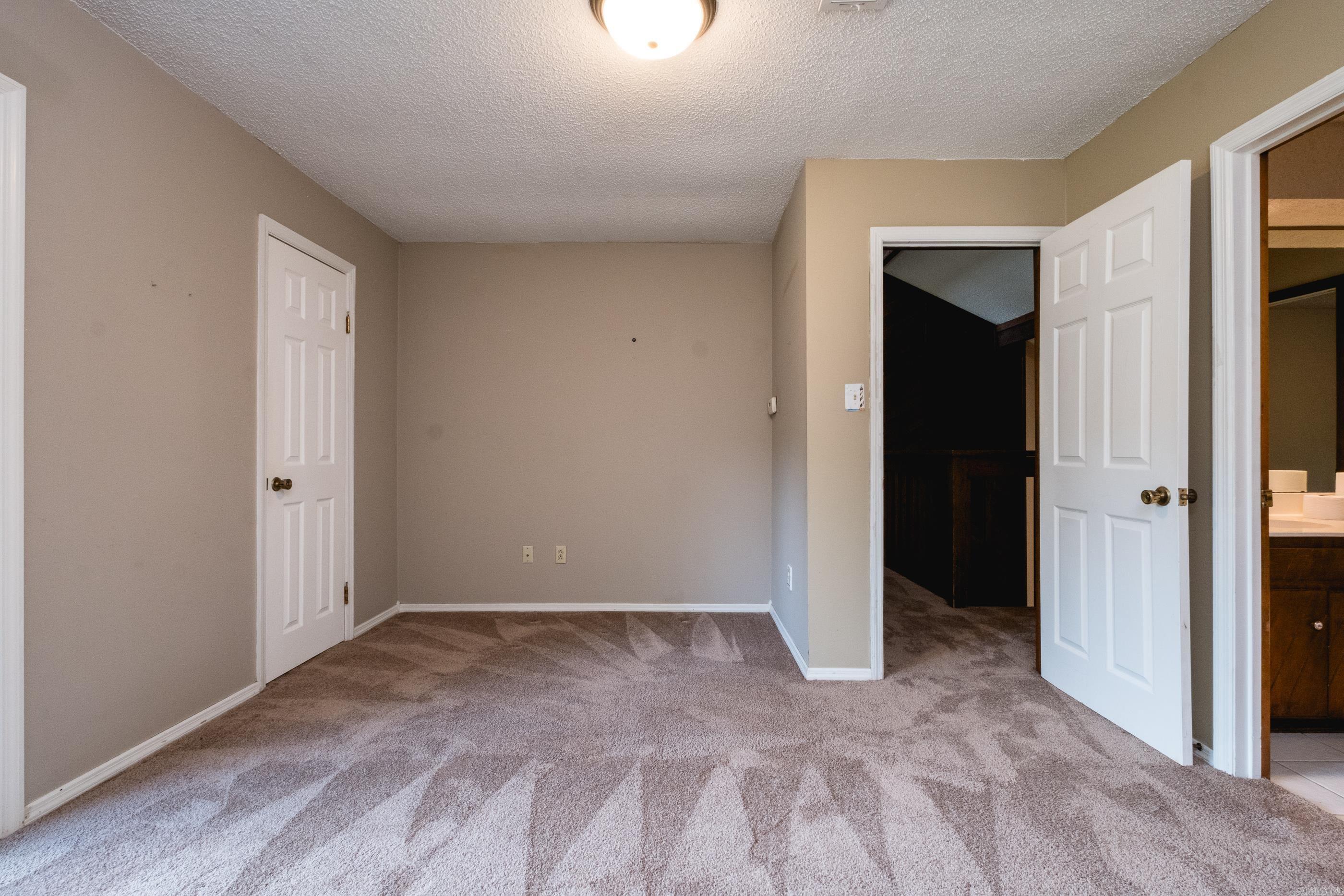 MAUMELLE CLUB MANOR TO CRYSTAL - Residential