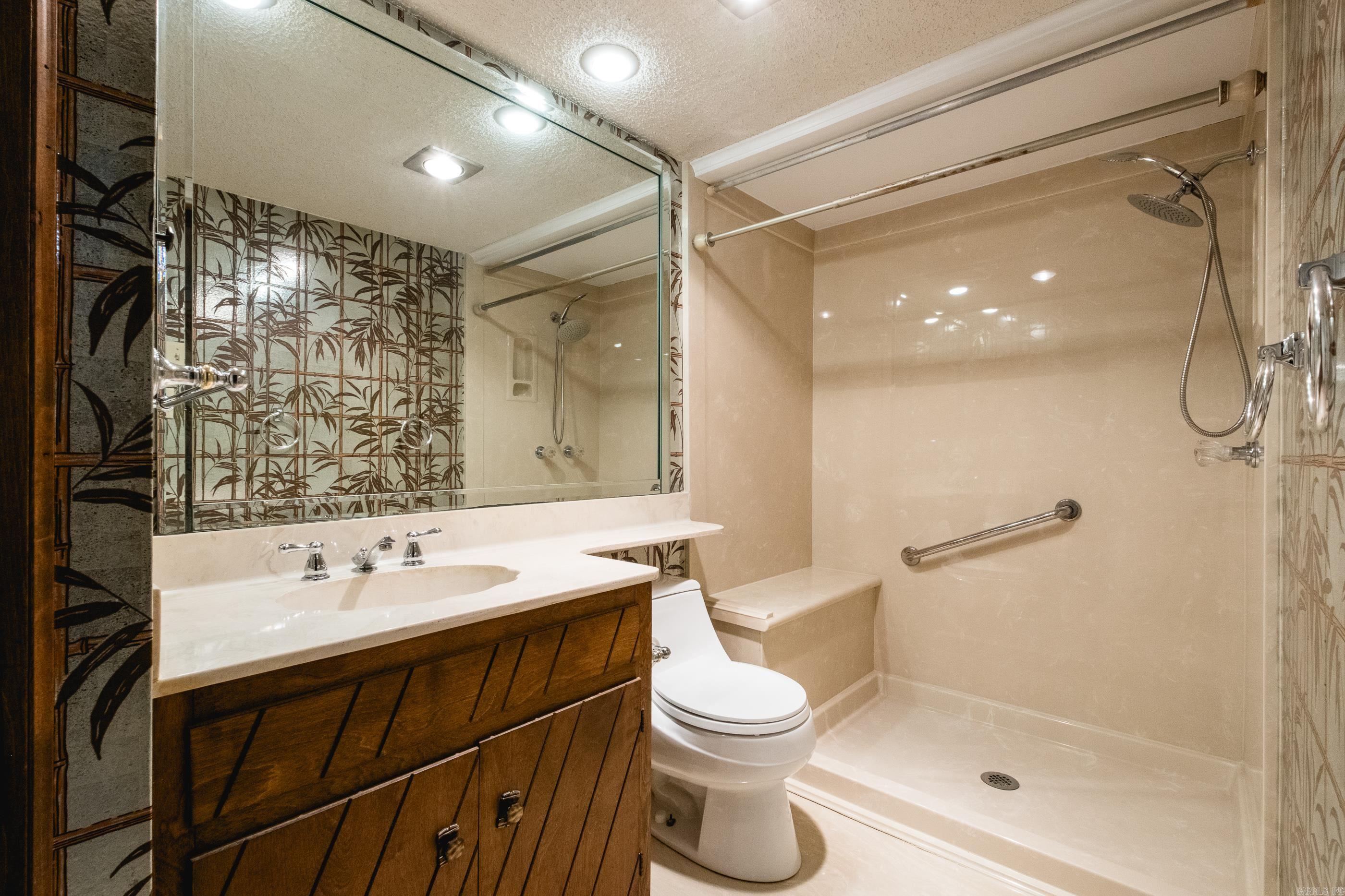 MAUMELLE CLUB MANOR TO CRYSTAL - Residential