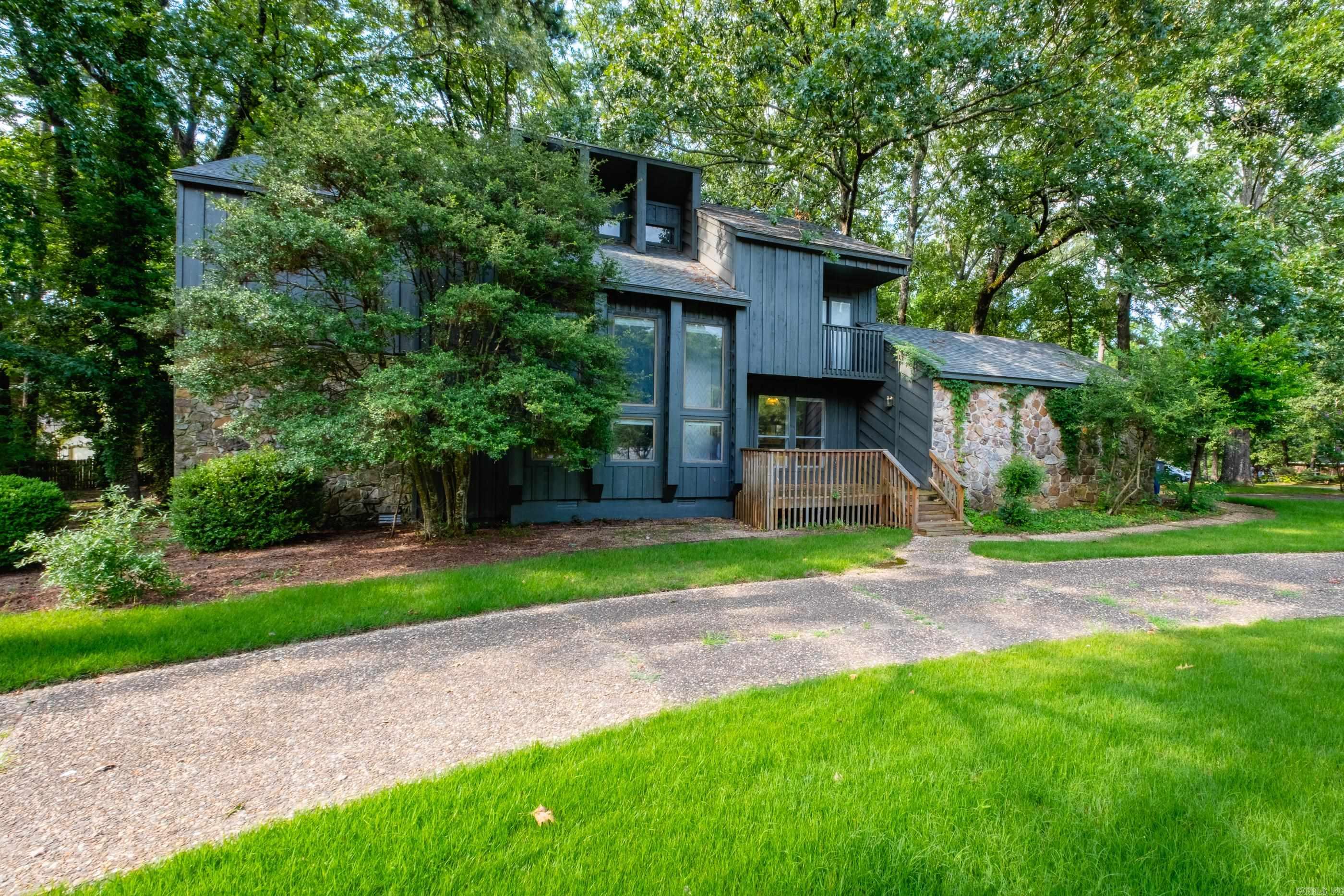 MAUMELLE CLUB MANOR TO CRYSTAL - Residential