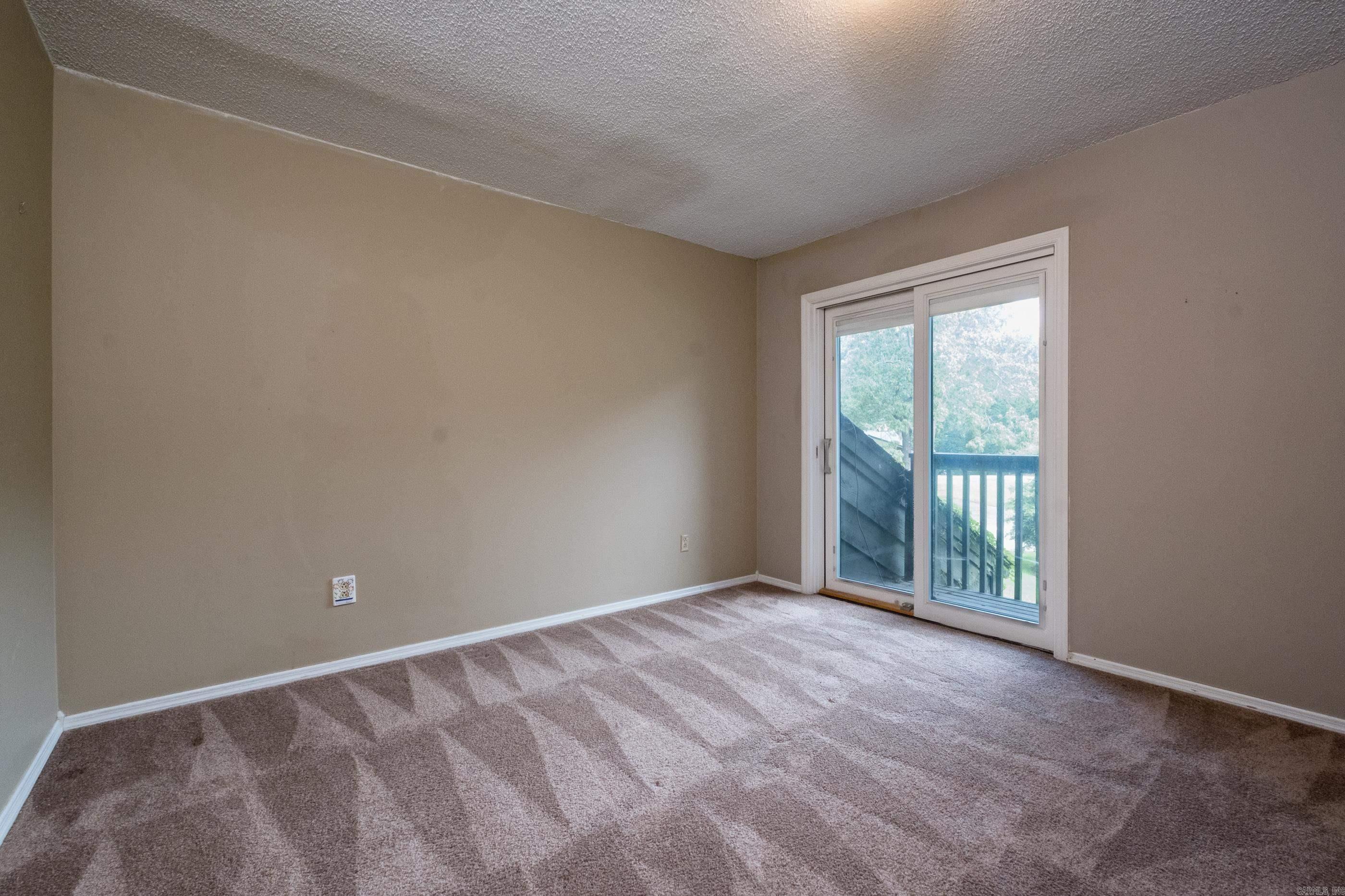MAUMELLE CLUB MANOR TO CRYSTAL - Residential