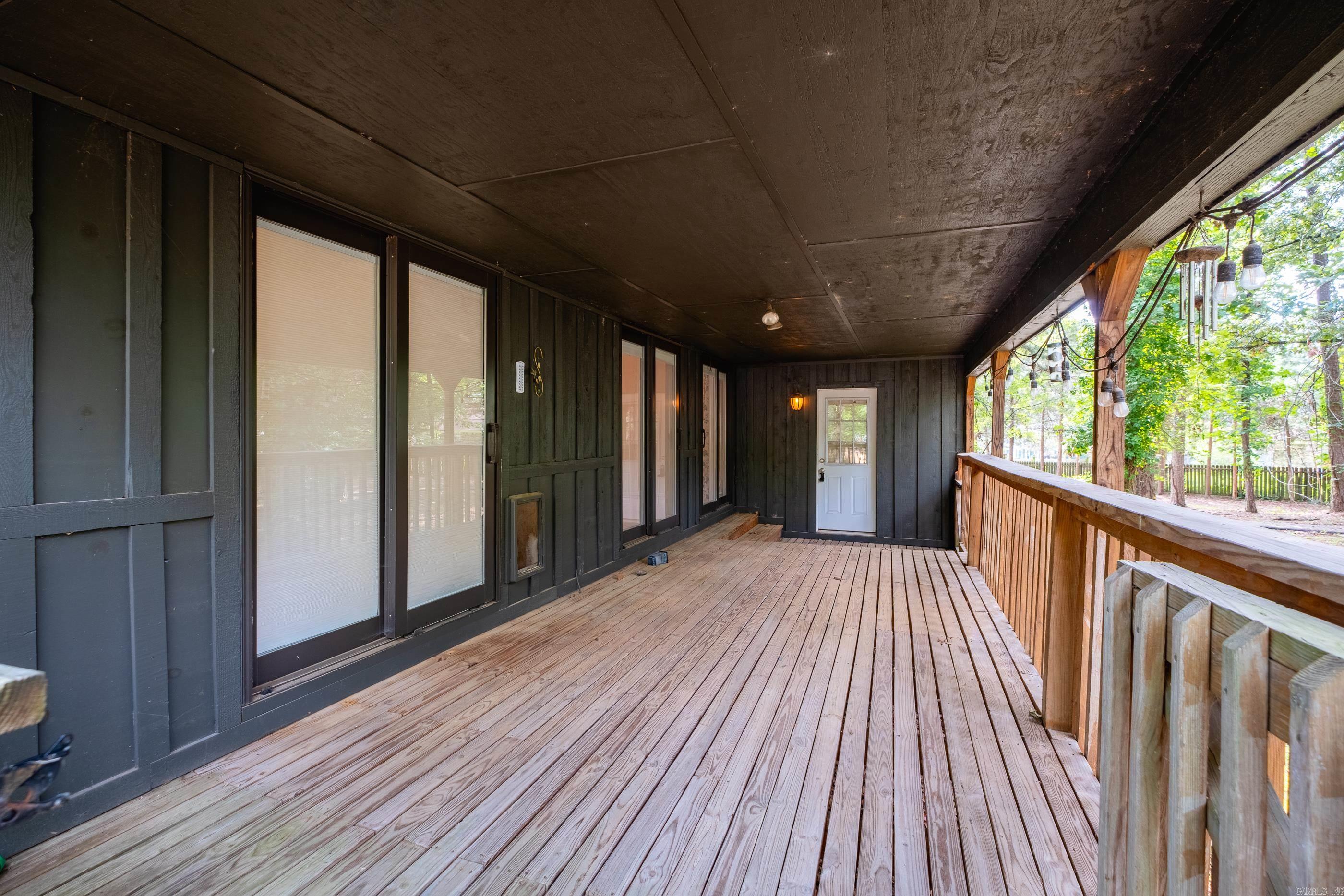 MAUMELLE CLUB MANOR TO CRYSTAL - Residential