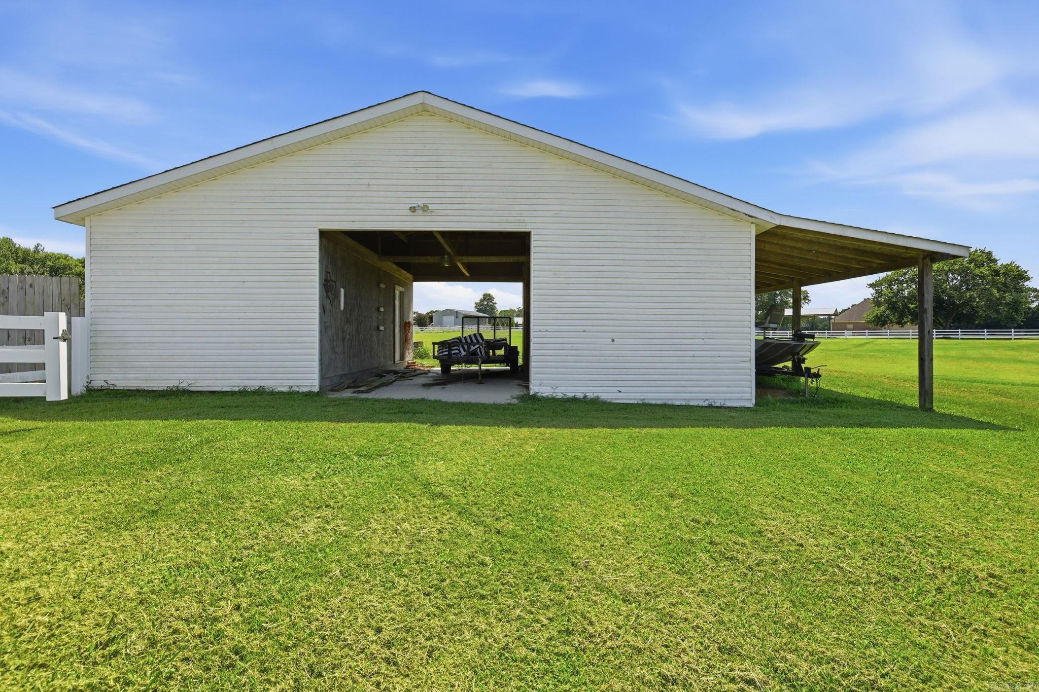 RIVER RANCH - Residential