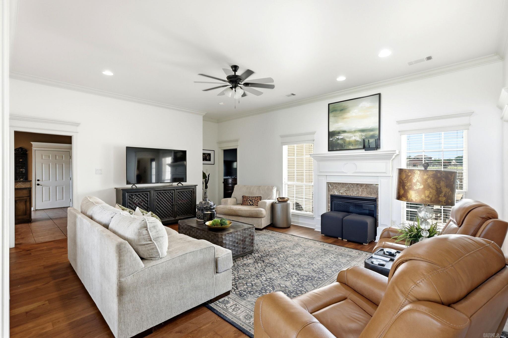 RIVER RANCH - Residential