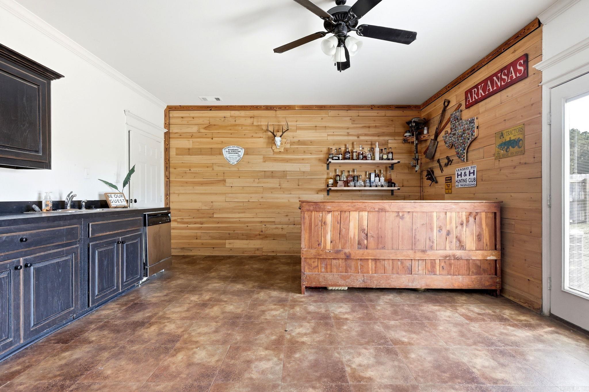 RIVER RANCH - Residential