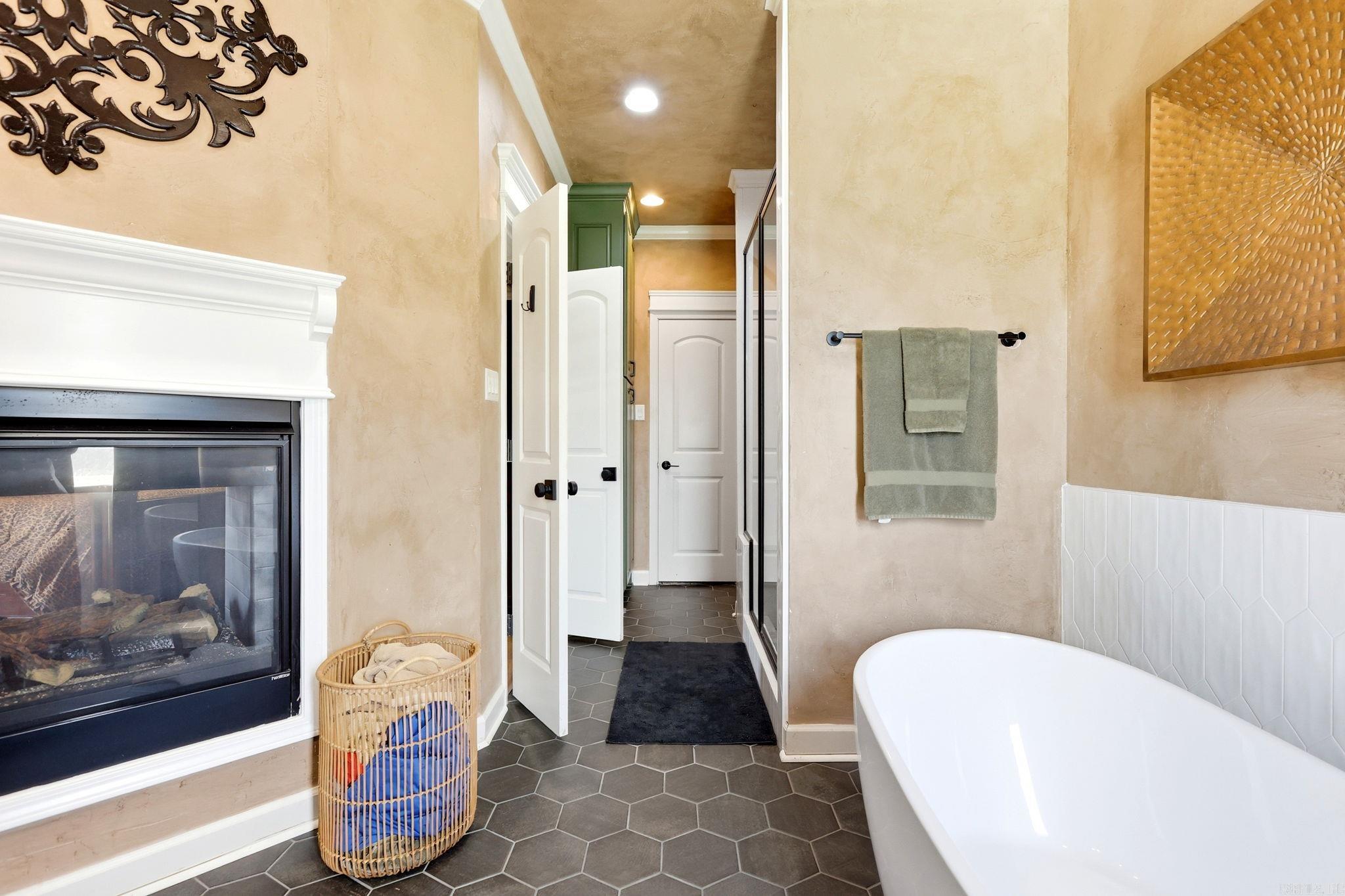 RIVER RANCH - Residential