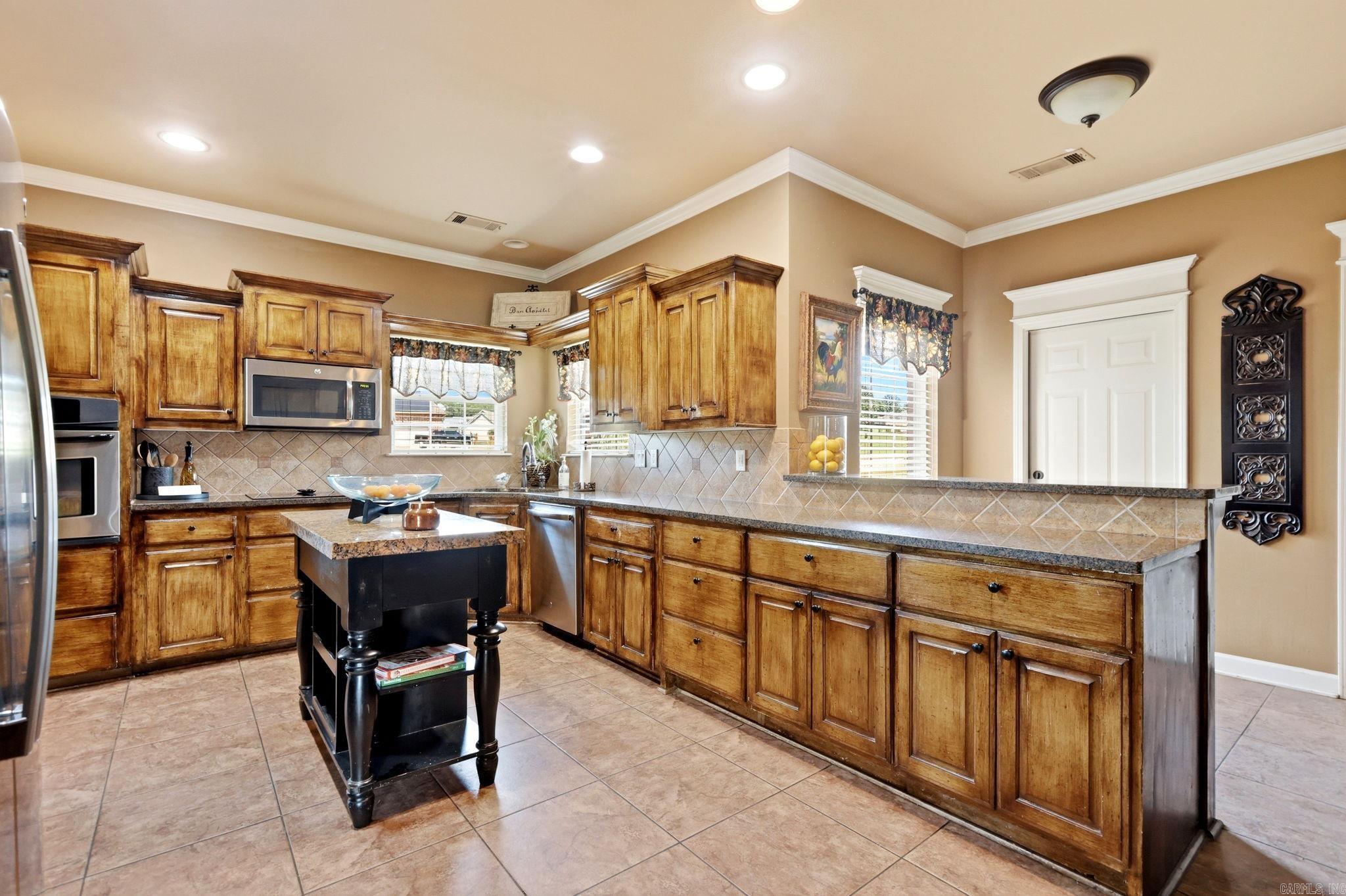 RIVER RANCH - Residential