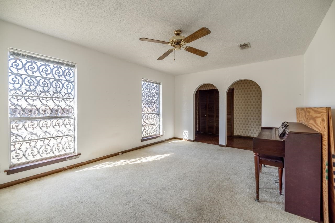 INDIAN HILLS - Residential