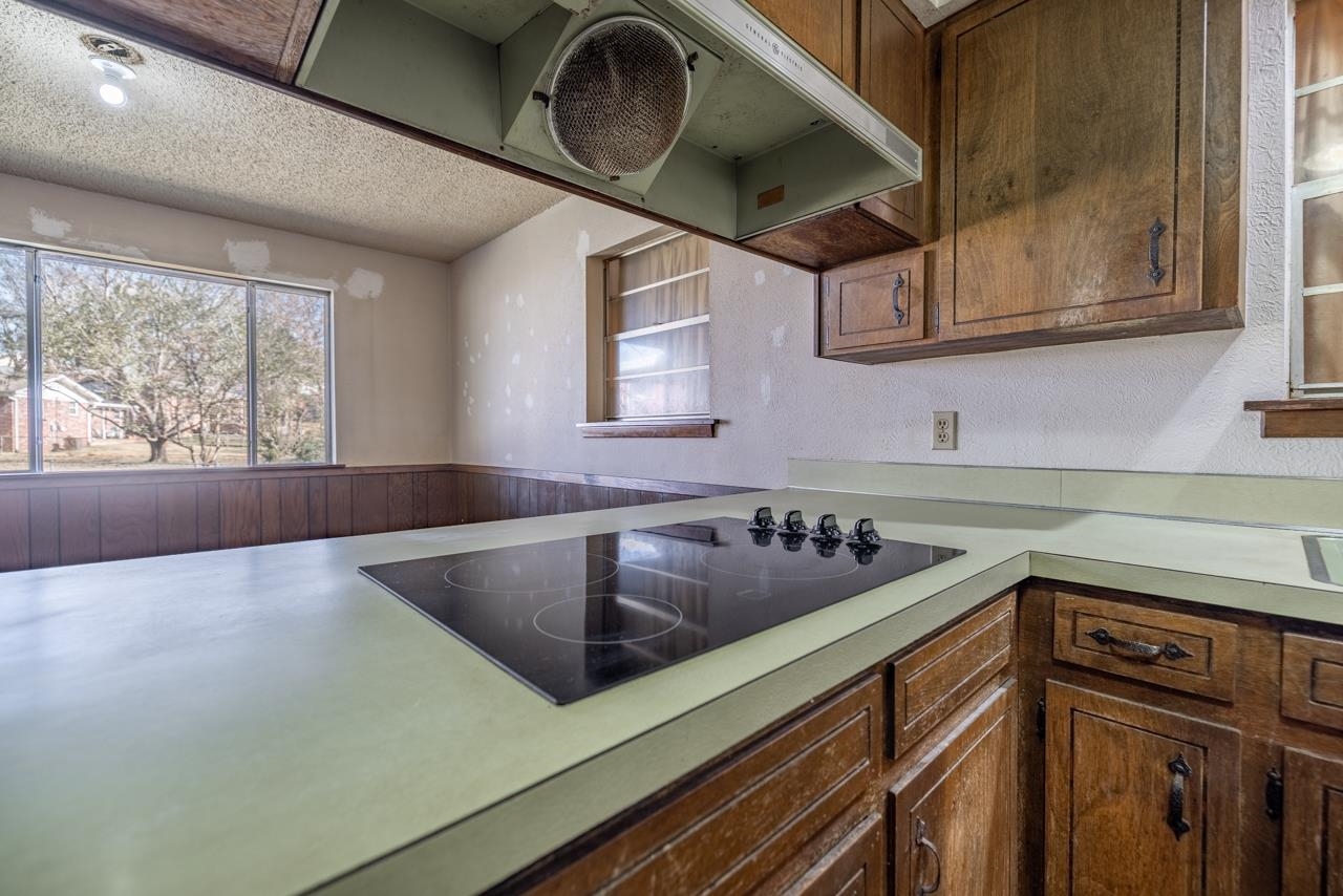 INDIAN HILLS - Residential