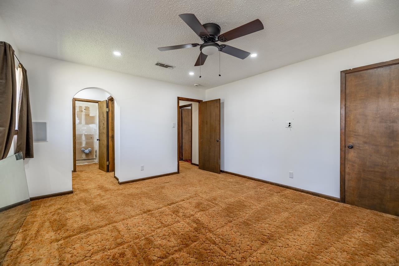 INDIAN HILLS - Residential