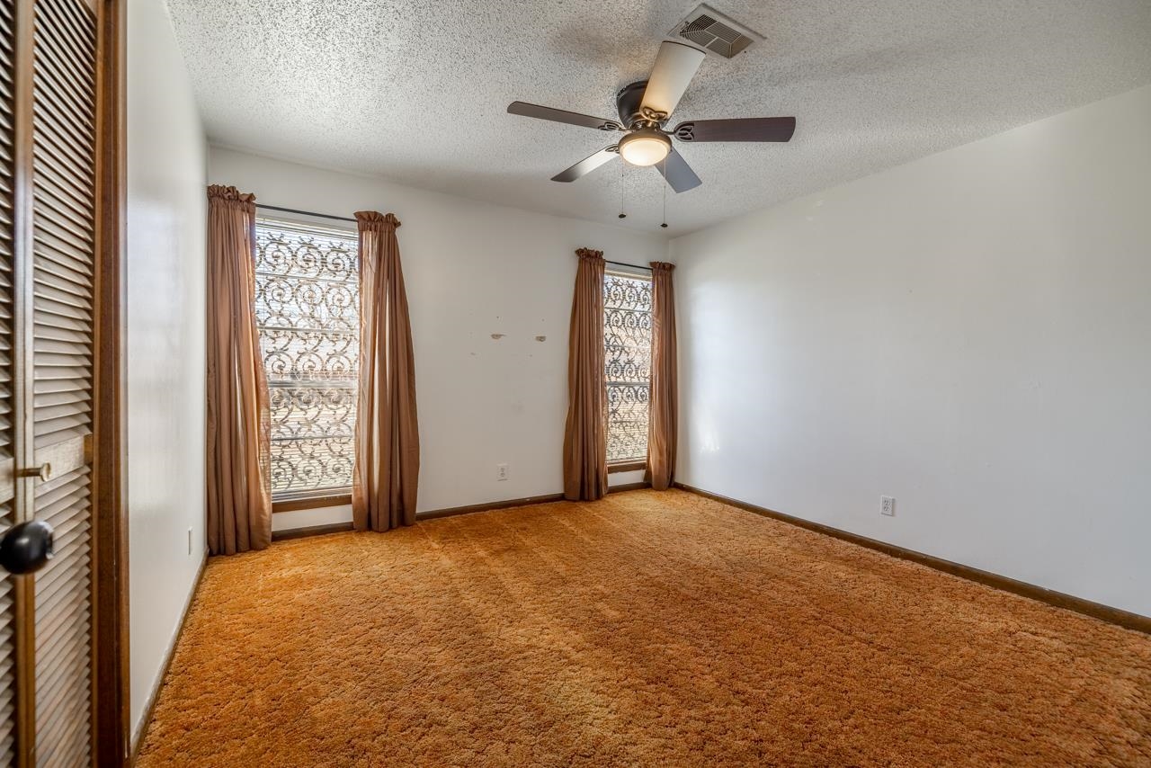 INDIAN HILLS - Residential
