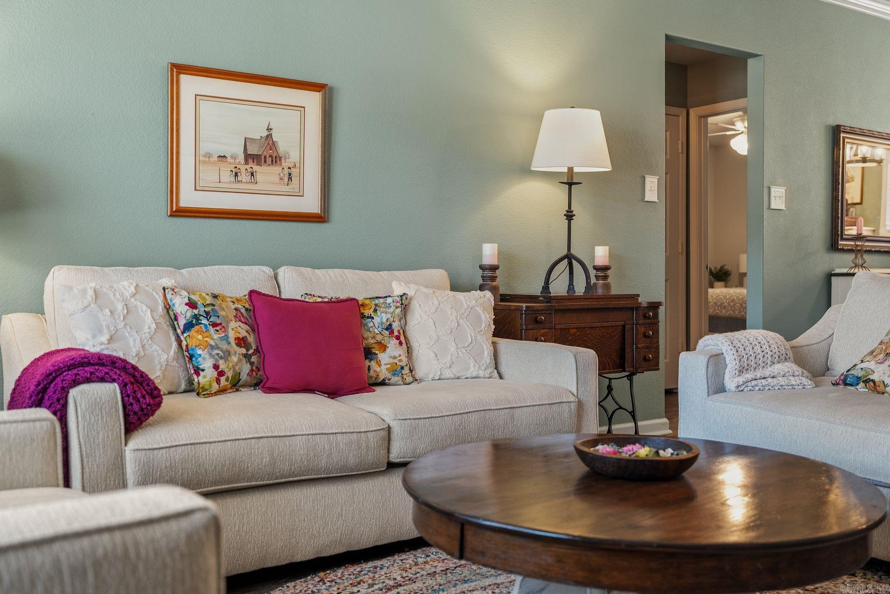 MUSEUM MEADOWS - Residential