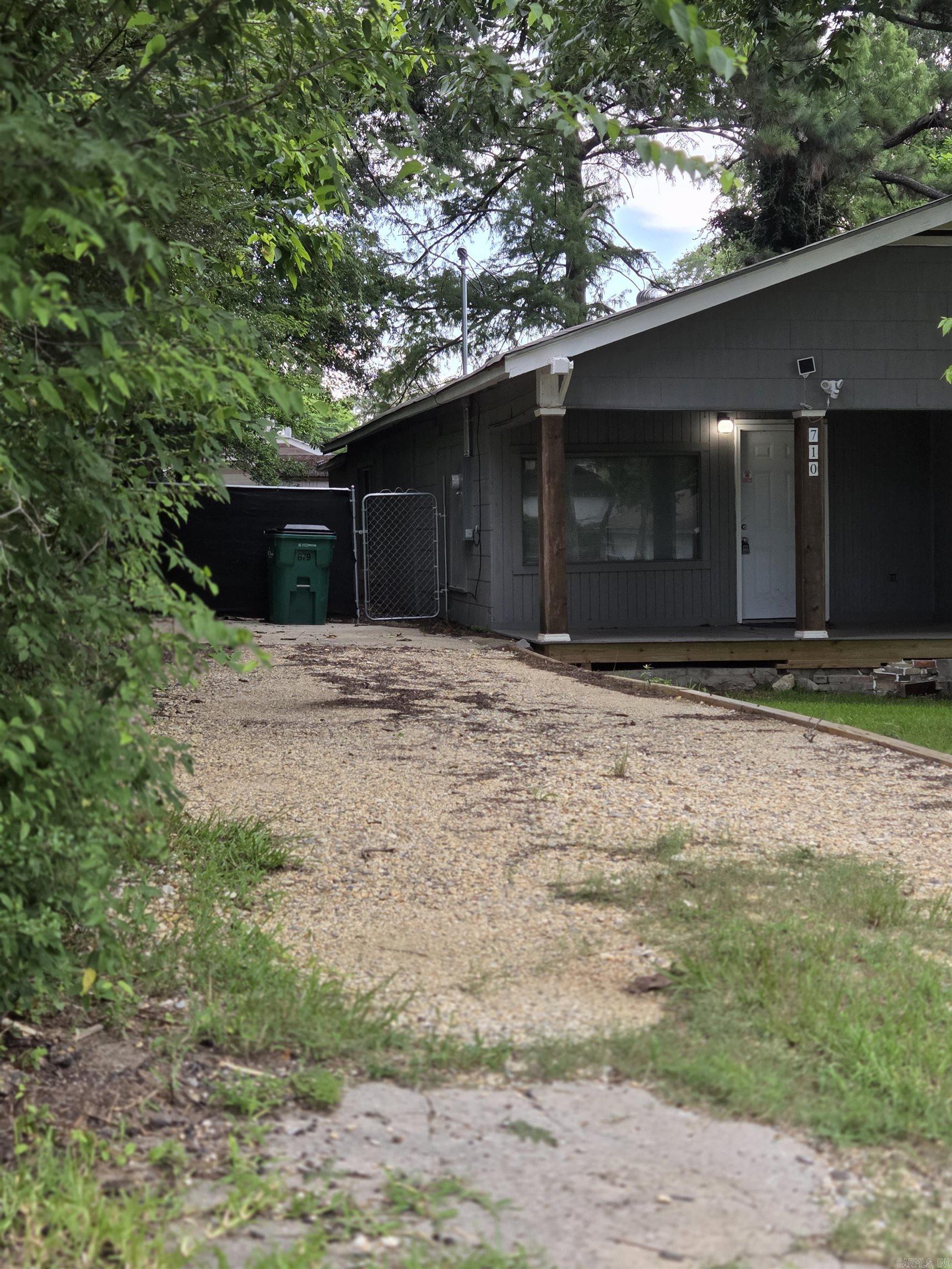 ARLINGTON - Residential
