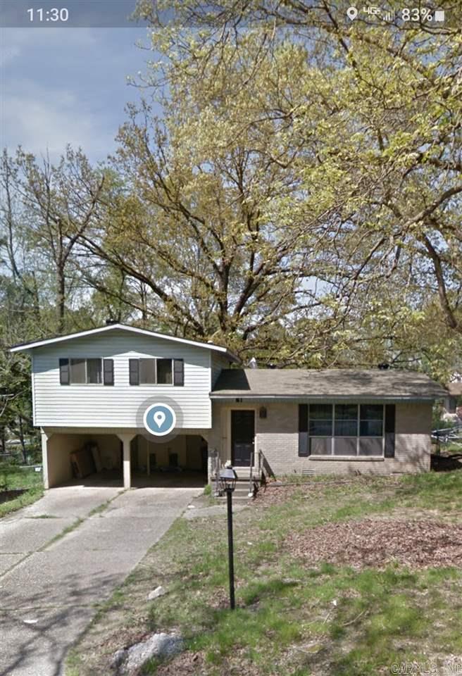 Beautiful Split level Home in the Wersern Hills Neighborhood Hard wood floors and shaded back yard