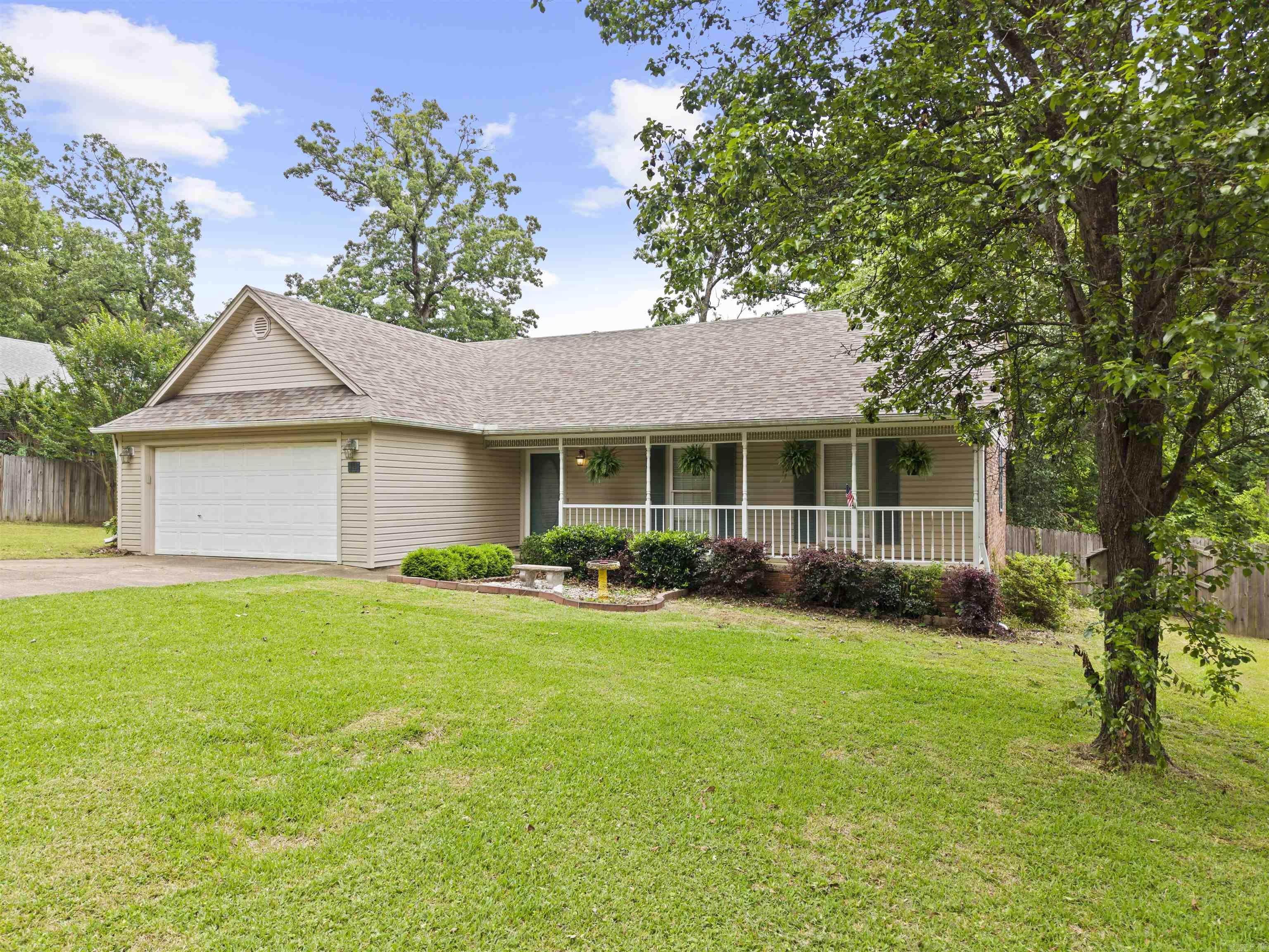 MEADOWBROOK - Residential