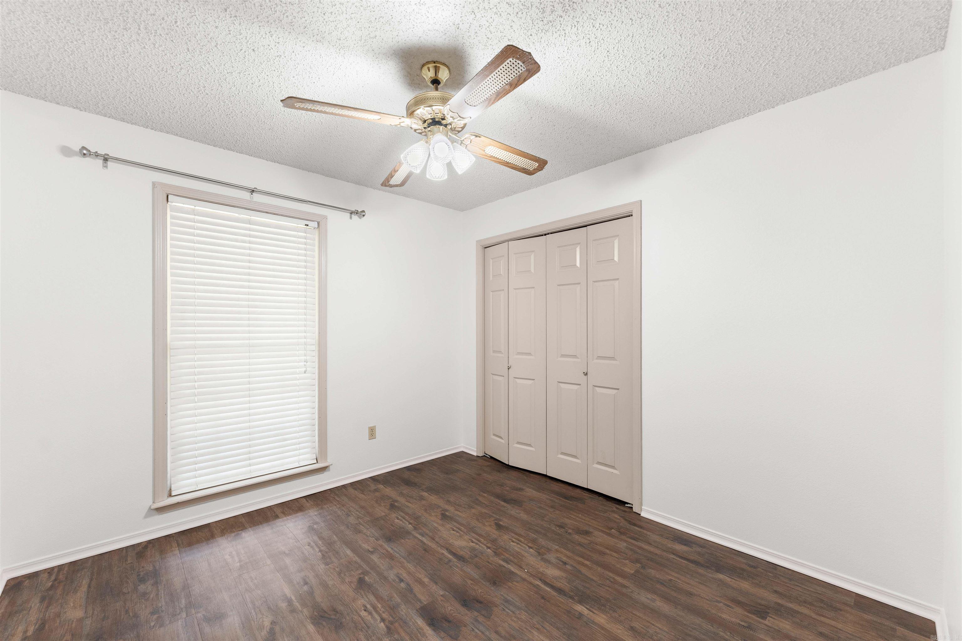 MEADOWBROOK - Residential