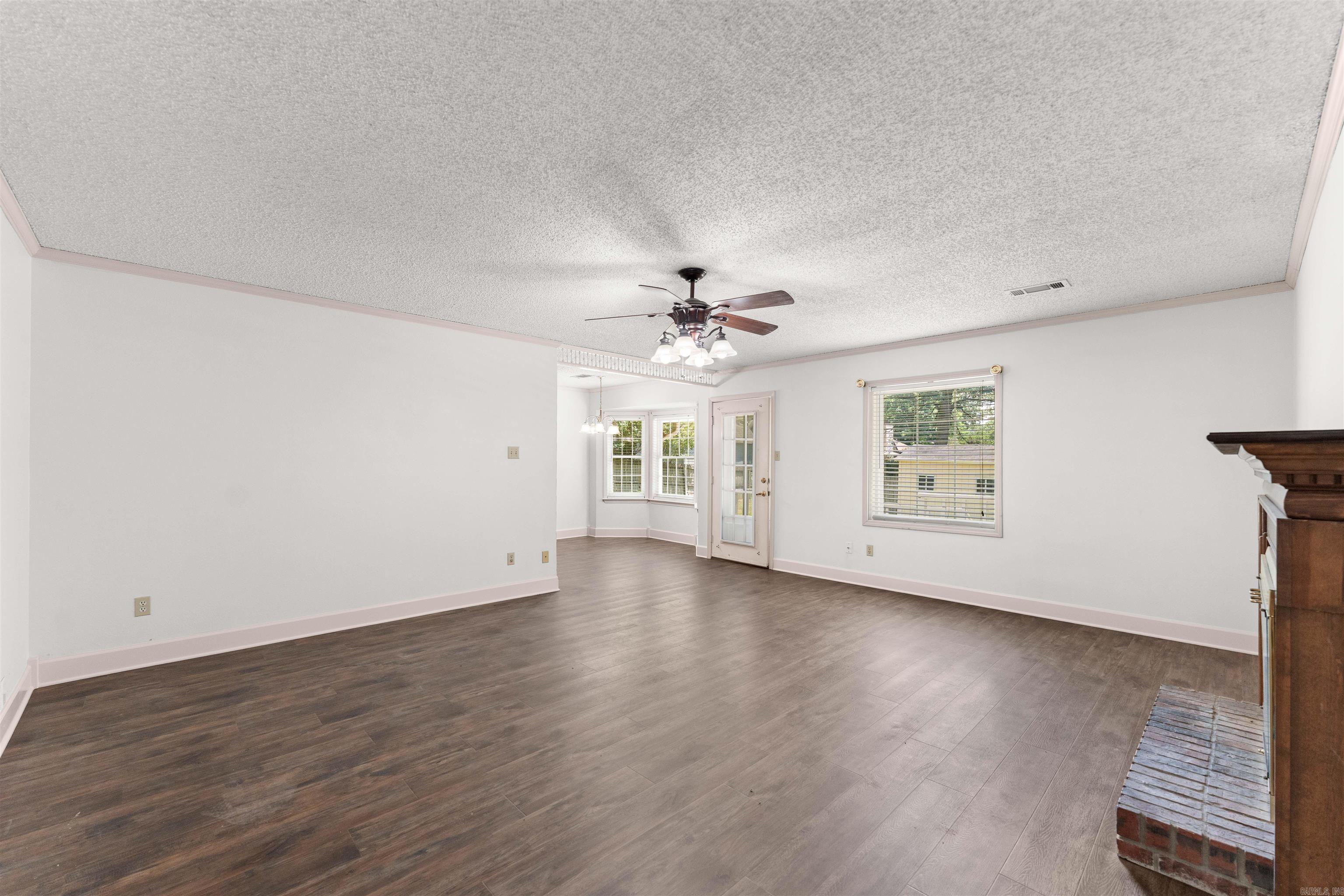 MEADOWBROOK - Residential