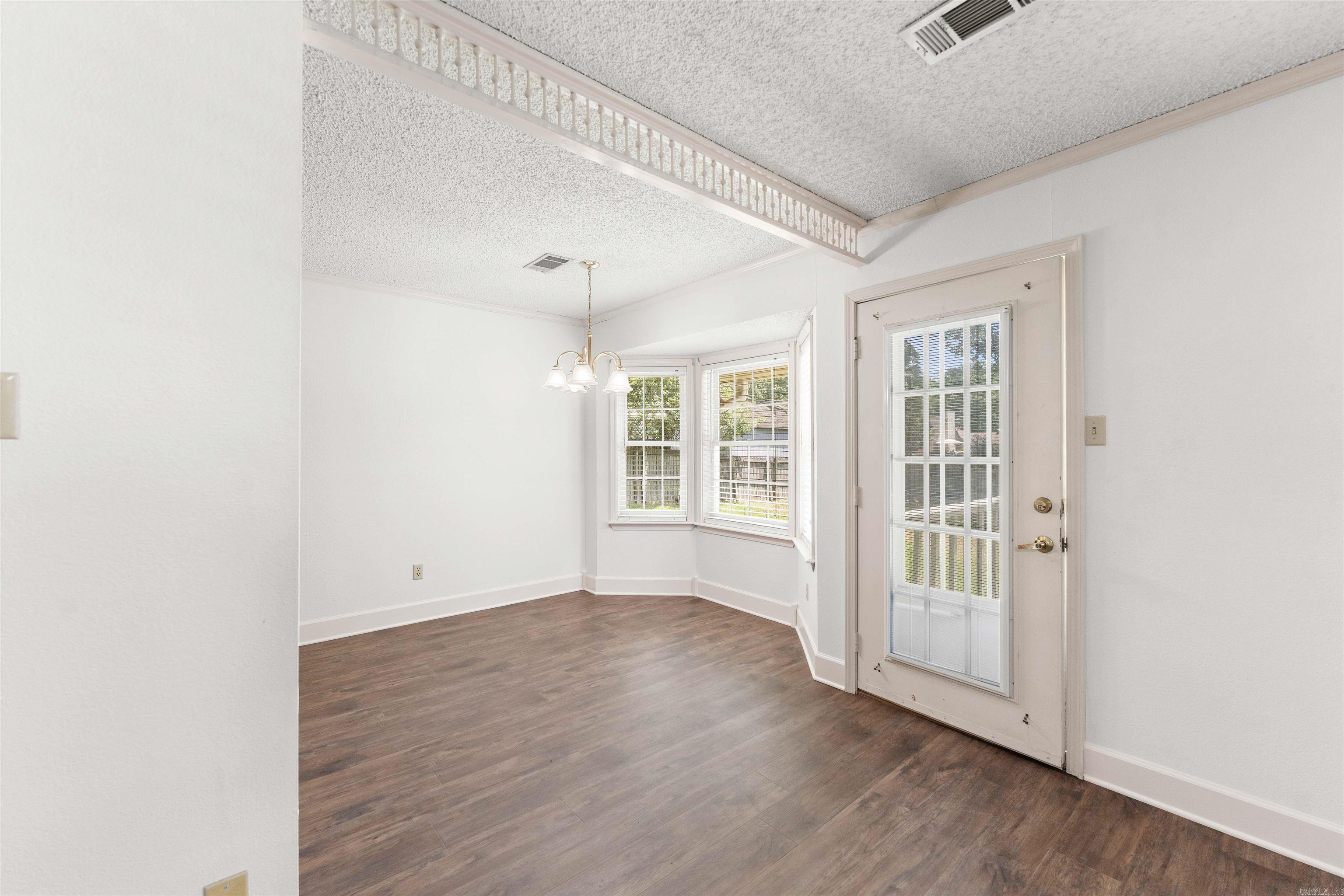 MEADOWBROOK - Residential