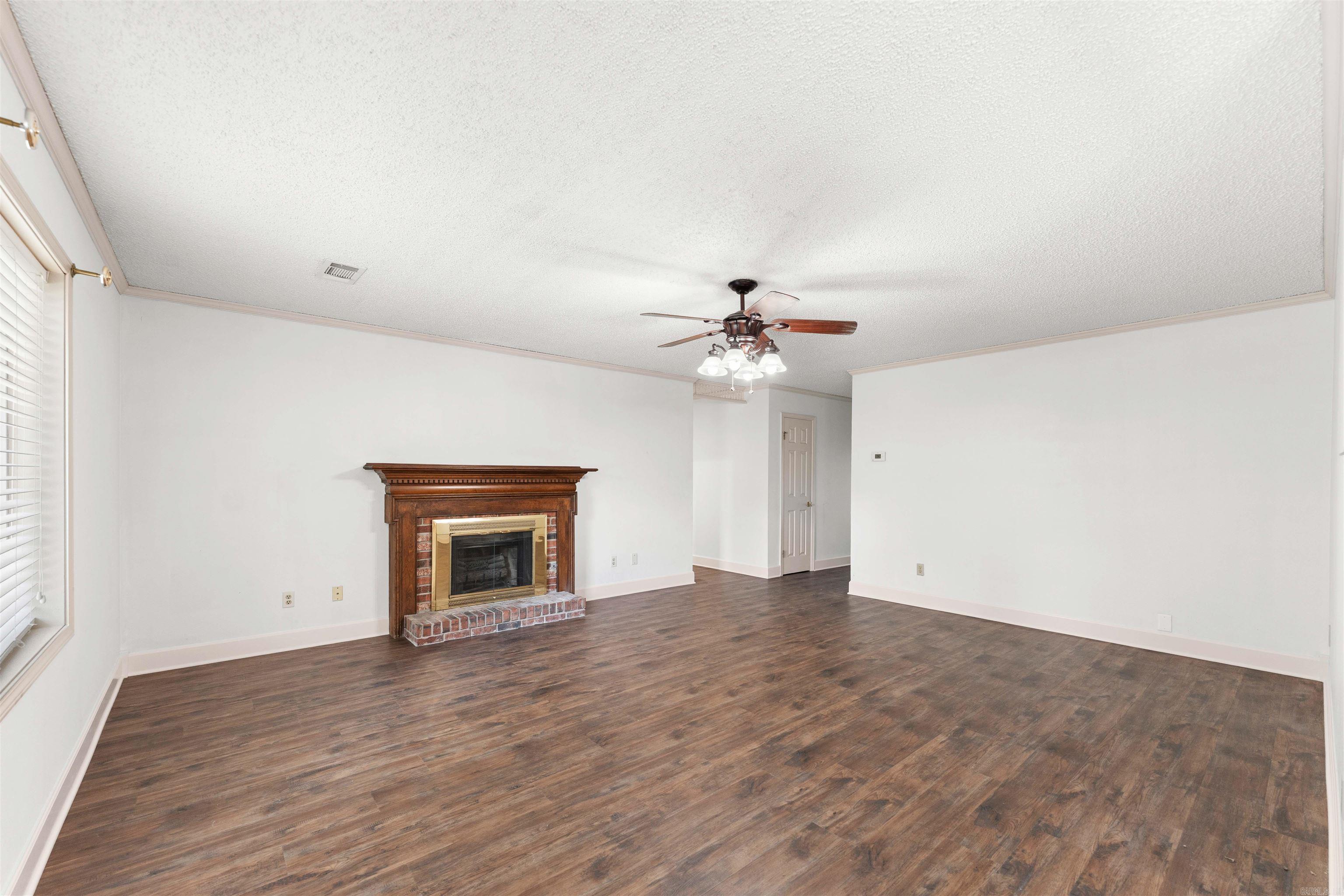 MEADOWBROOK - Residential