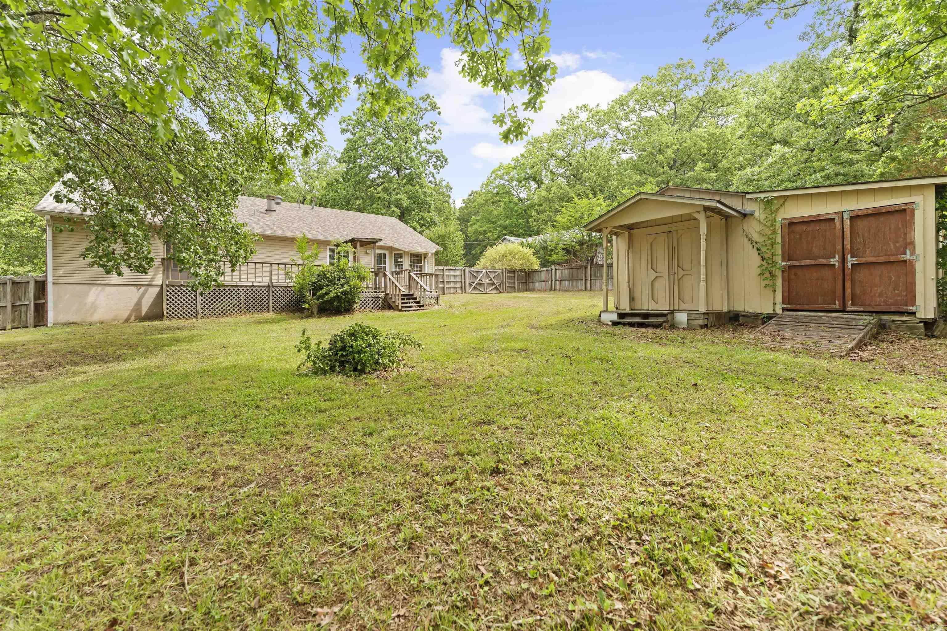MEADOWBROOK - Residential