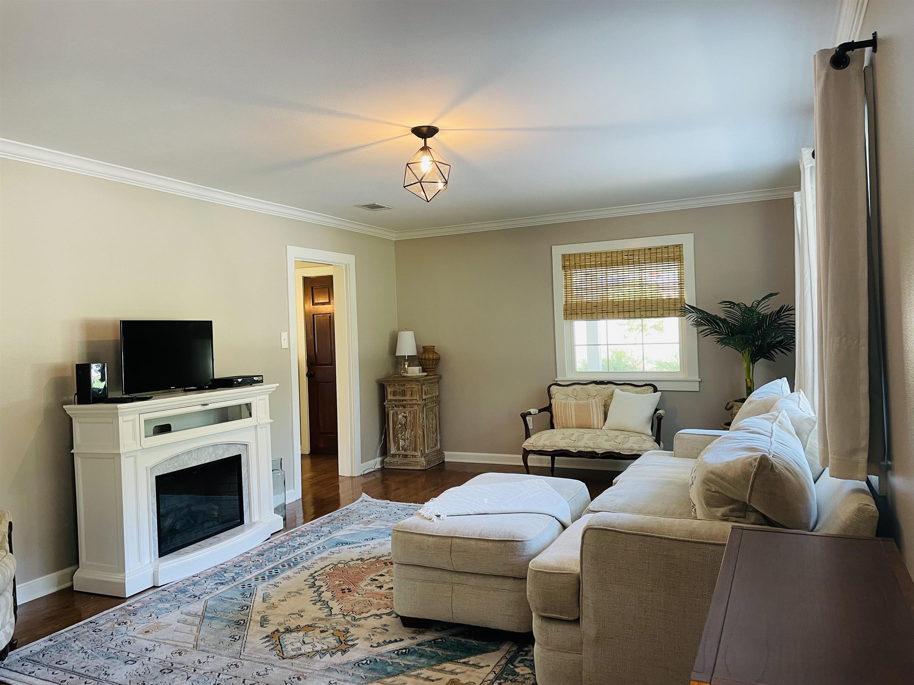 L A FREEMAN - Residential