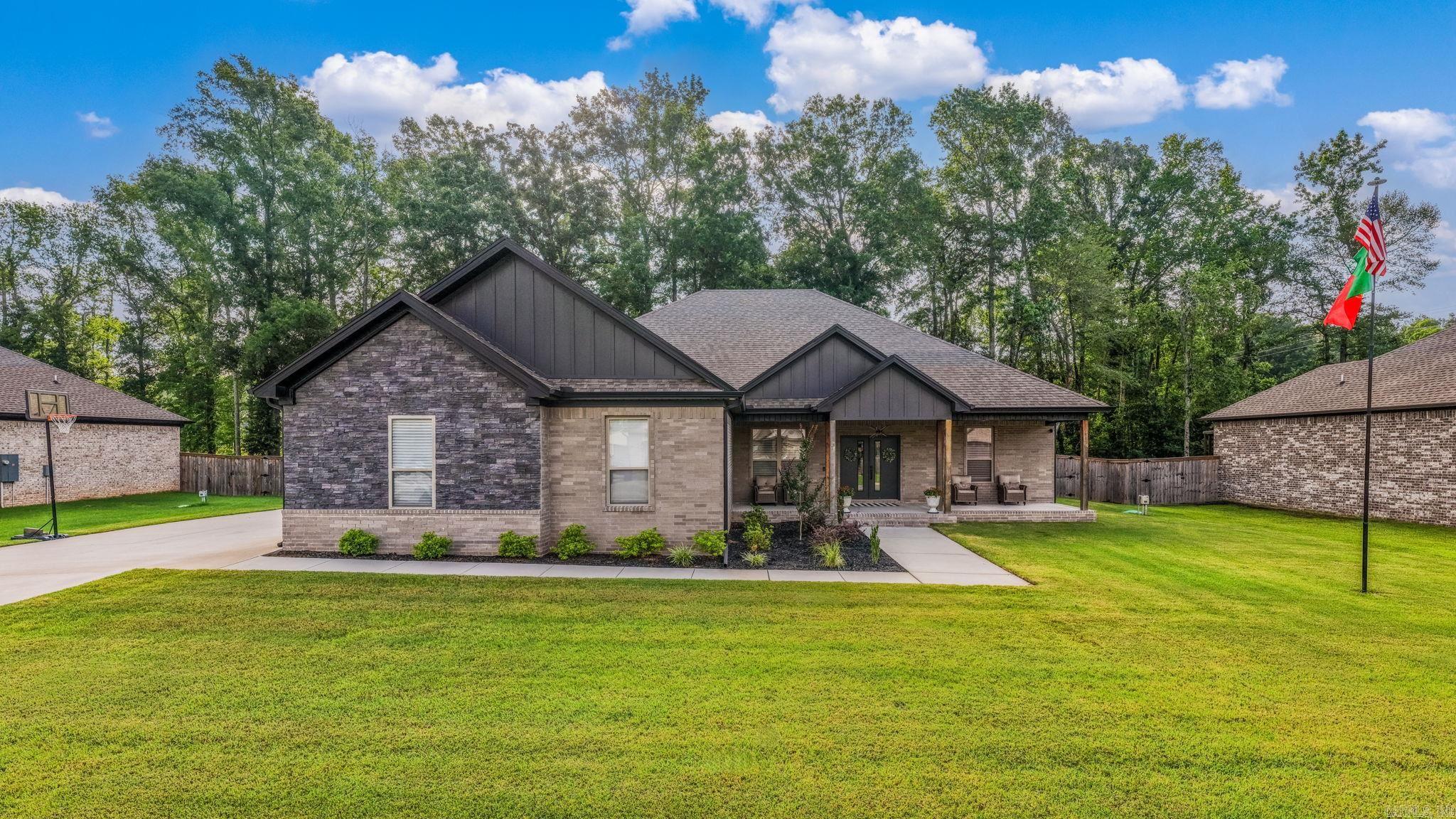 MOUNT TABOR ESTATES - Residential