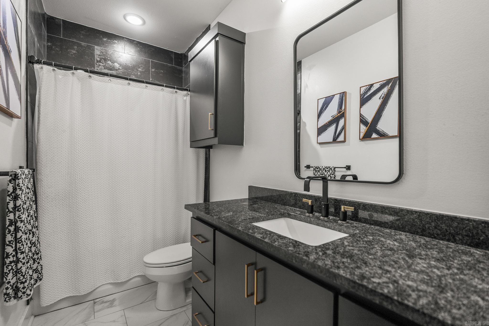 MOUNT TABOR ESTATES - Residential