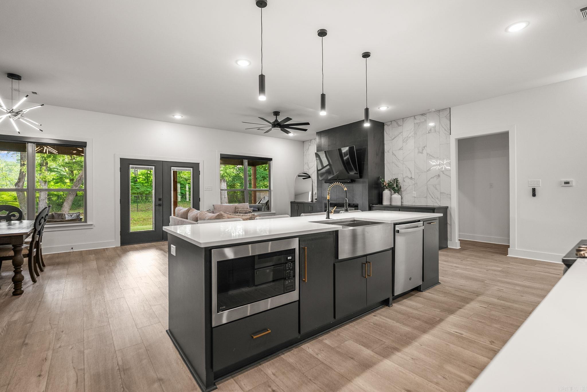 MOUNT TABOR ESTATES - Residential