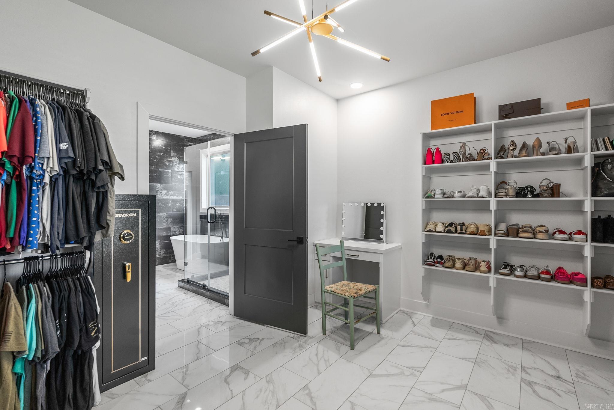 MOUNT TABOR ESTATES - Residential