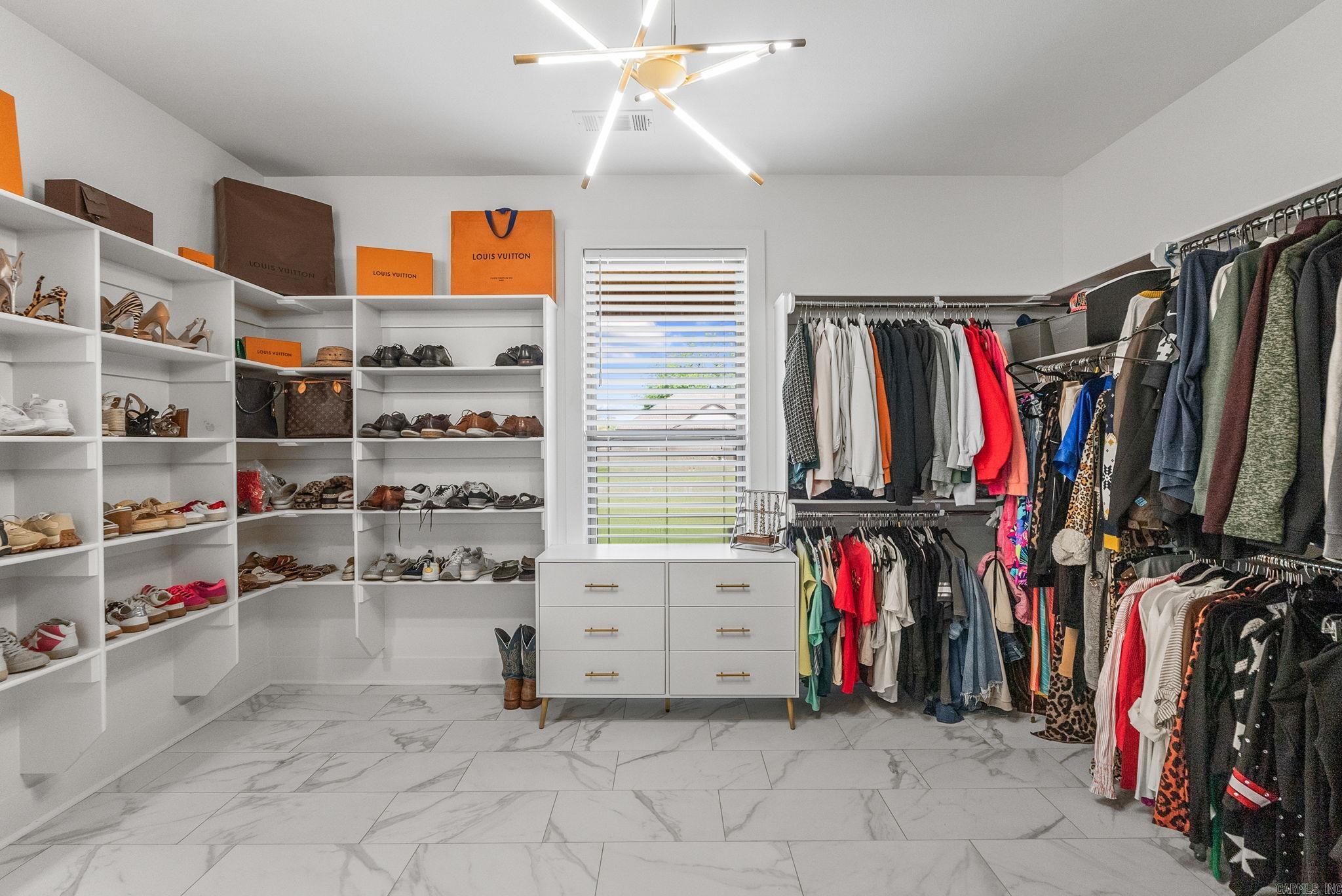 MOUNT TABOR ESTATES - Residential