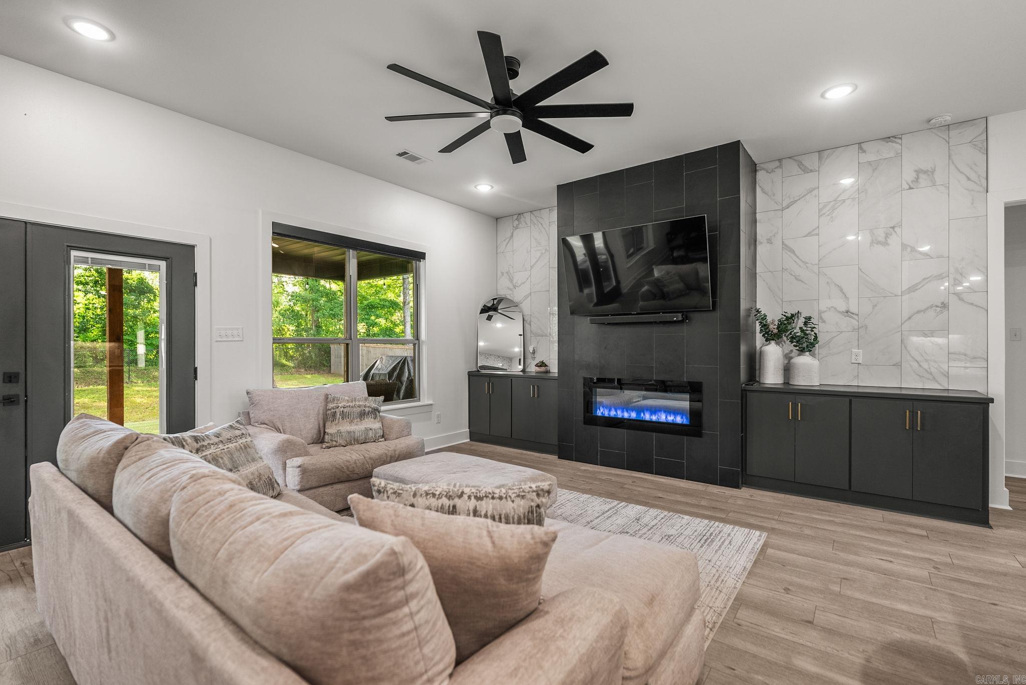 MOUNT TABOR ESTATES - Residential