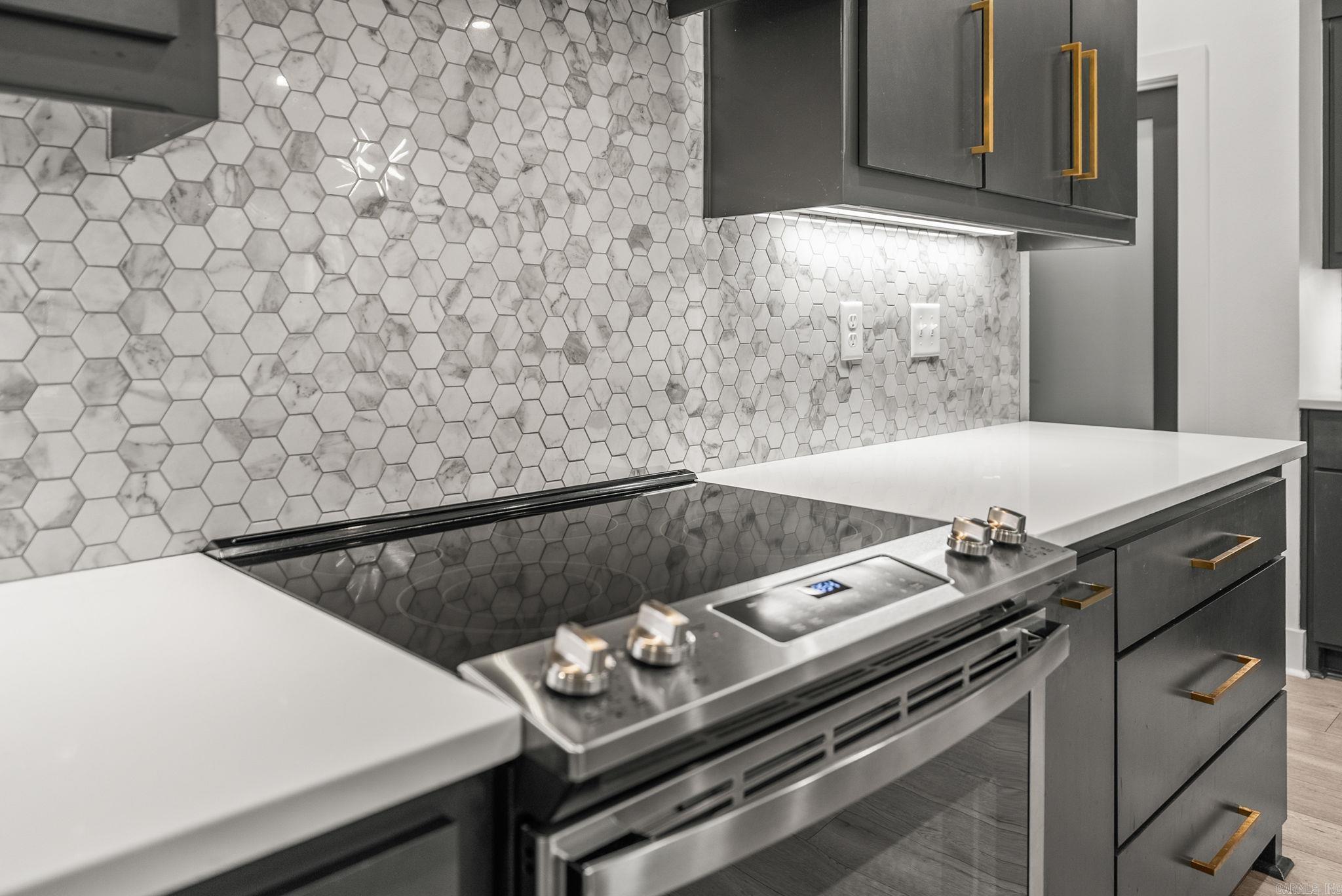 MOUNT TABOR ESTATES - Residential